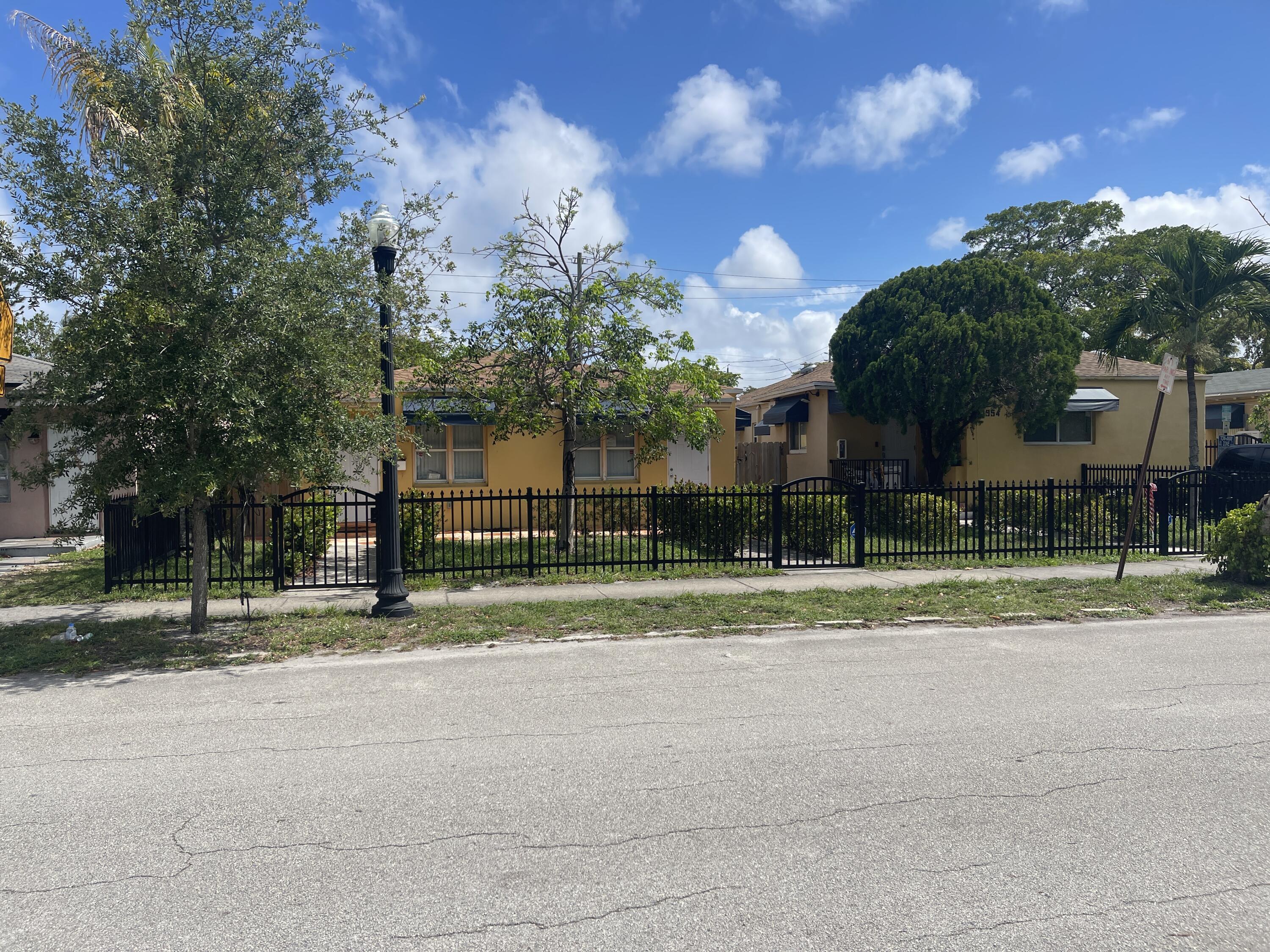 615 N 20th Avenue, Hollywood, FL 33020, Hollywood - Photo 4