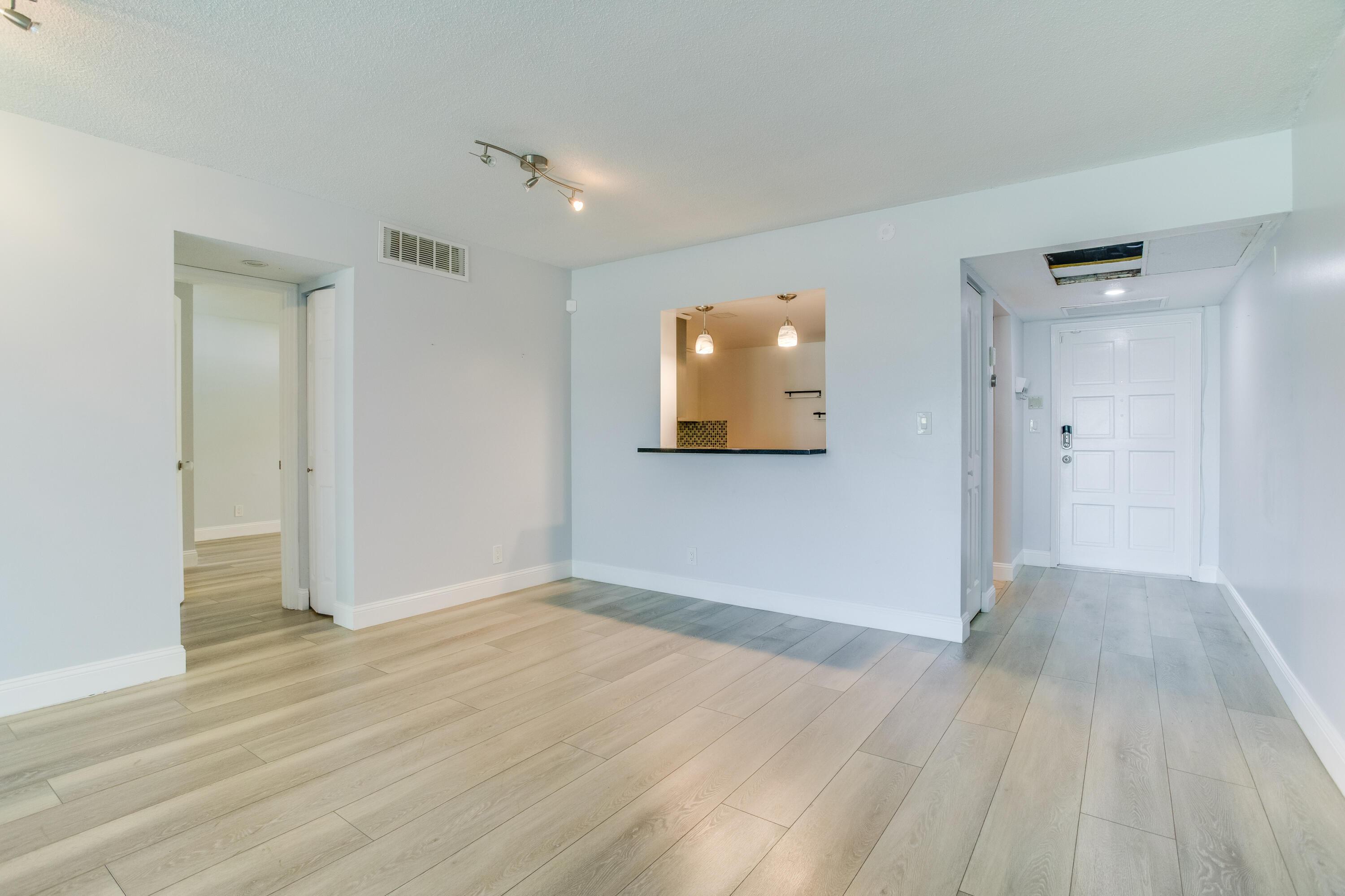 2651 S Course Drive 109, Pompano Beach, FL 33069, Pompano Beach - Photo 5