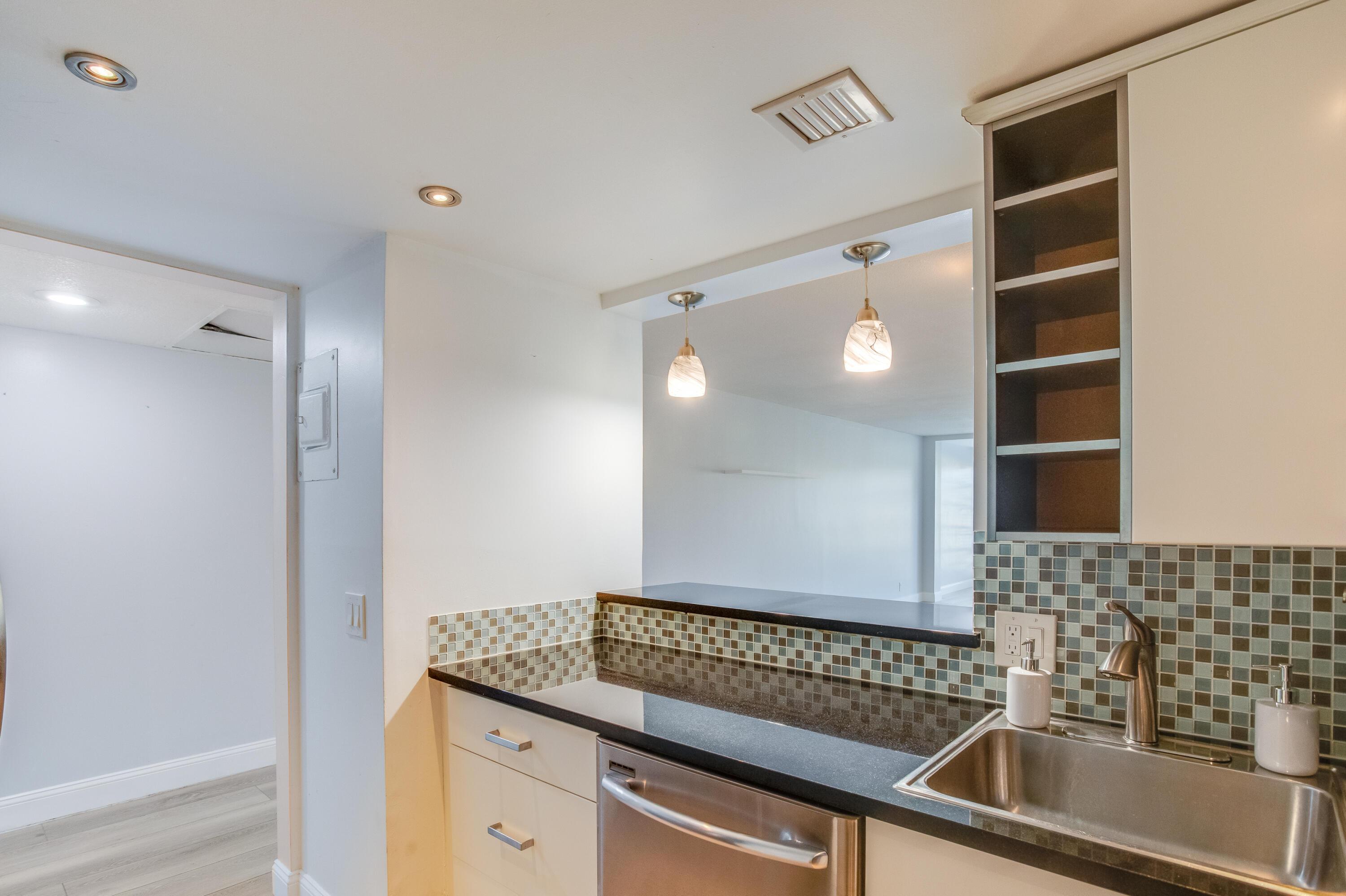 2651 S Course Drive 109, Pompano Beach, FL 33069, Pompano Beach - Photo 3