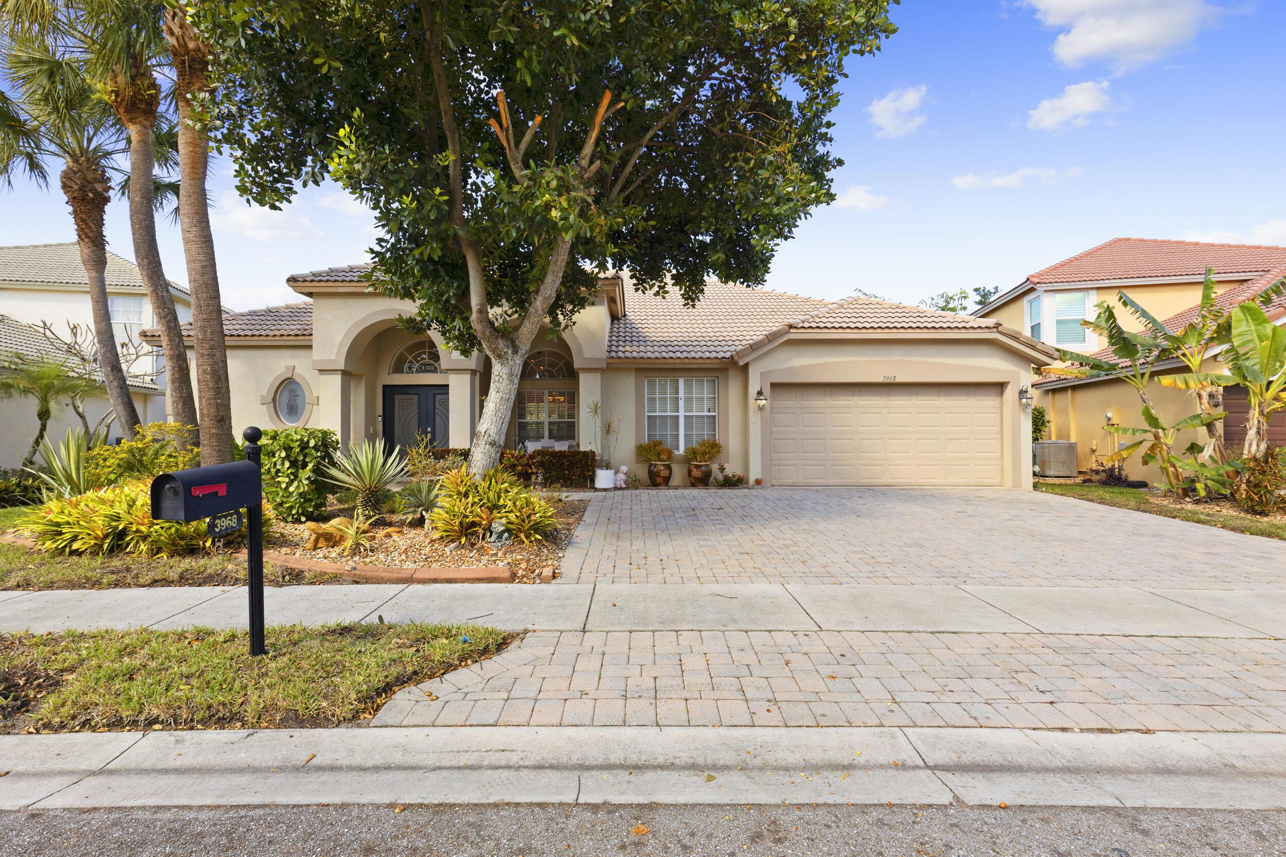 3968 W Hamilton Key, West Palm Beach, FL 33411, West Palm Beach - Photo 2
