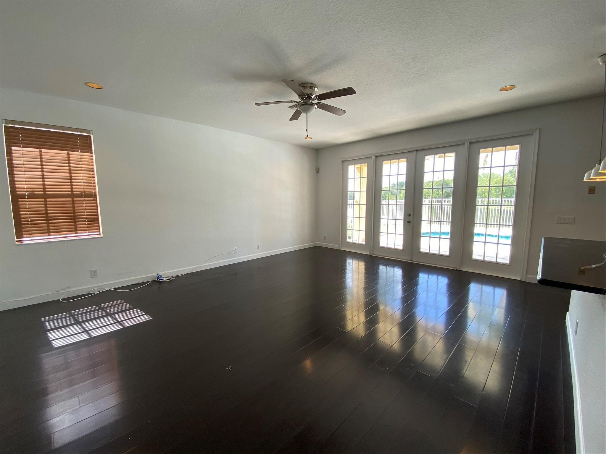 338 Cambridge Drive, Weston, FL 33326, Weston - Photo 4