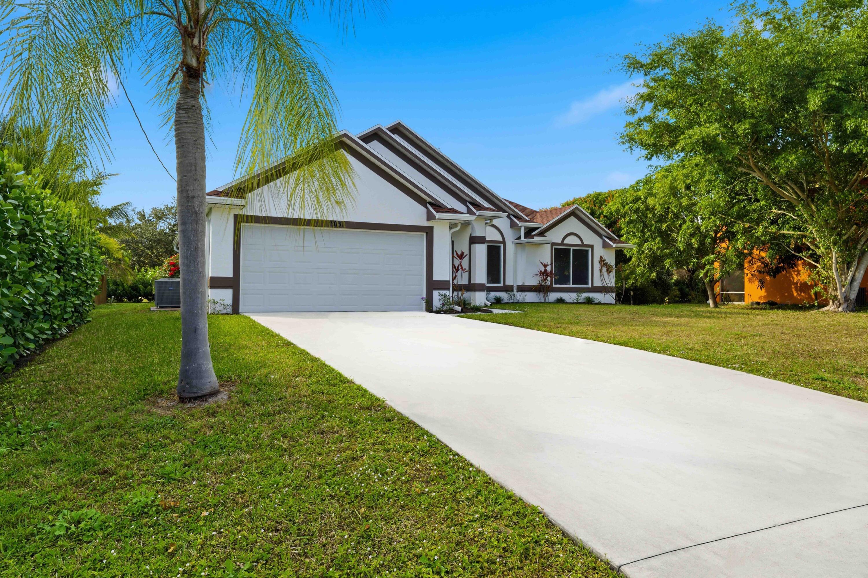3031 SE Galt Circle, Port St. Lucie, FL 34984, Port St. Lucie - Photo 3