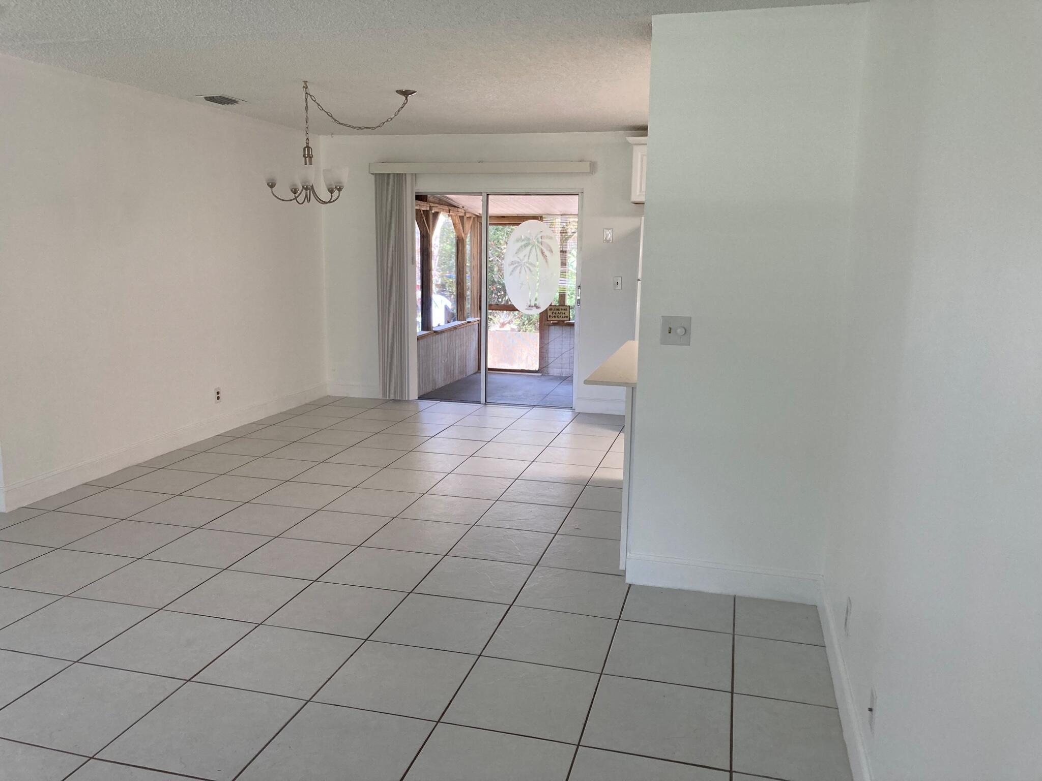 9627 SE Crest Court, Hobe Sound, FL 33455, Hobe Sound - Photo 3