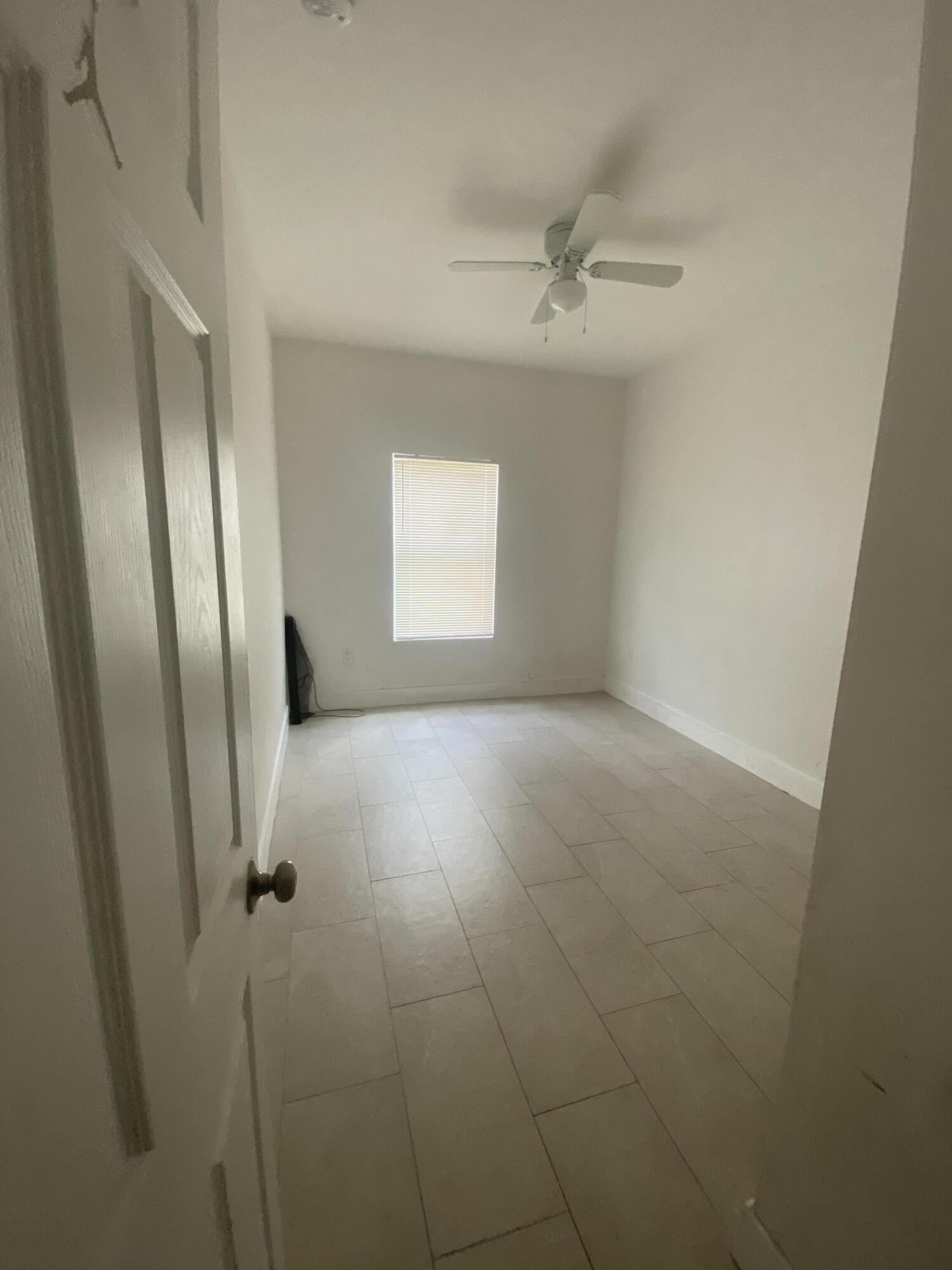 2604 NW 20th Street, Fort Lauderdale, FL 33311, Fort Lauderdale - Photo 5