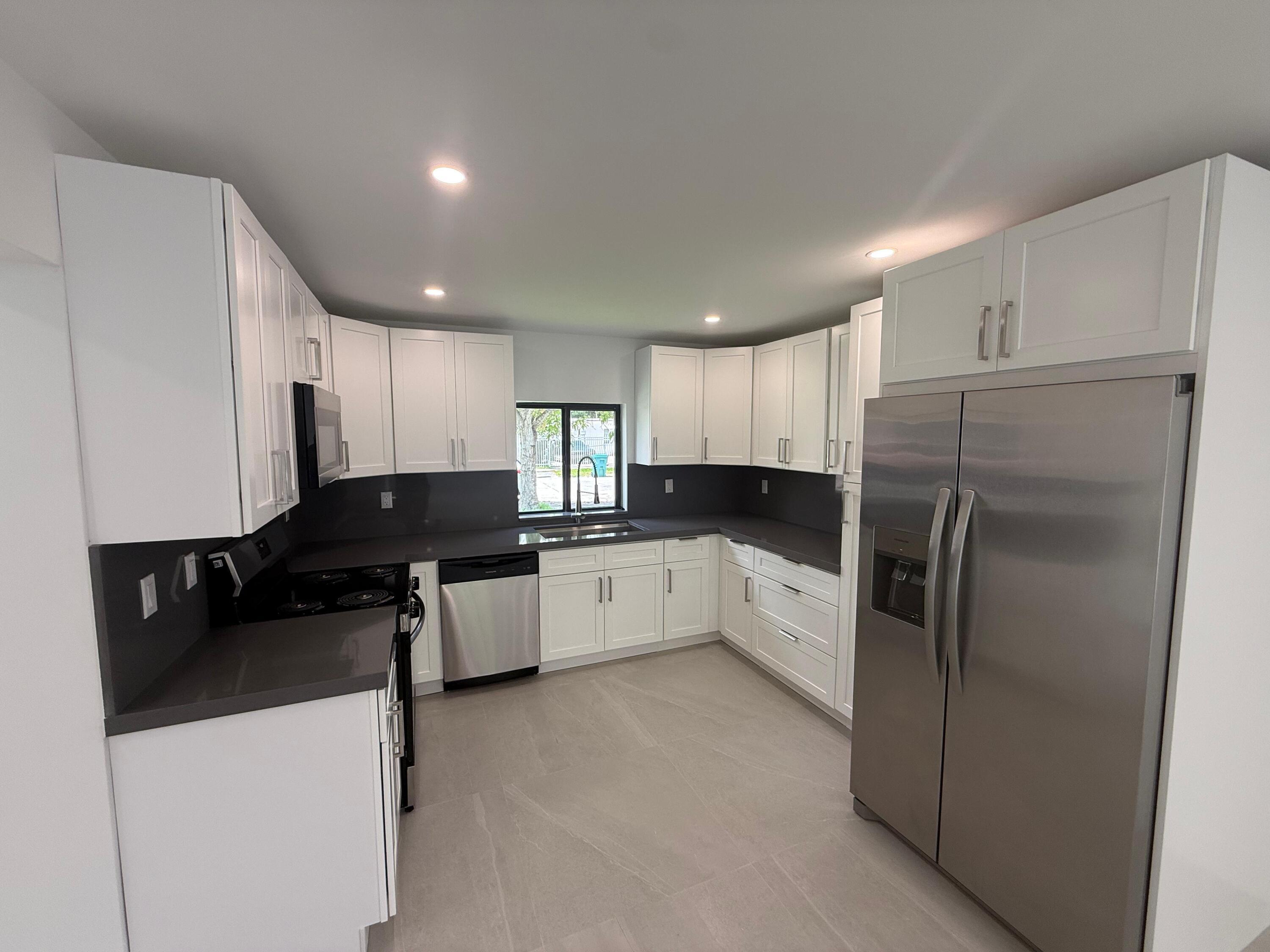 15495 Harrison Drive, Homestead, FL 33033, Homestead - Photo 5
