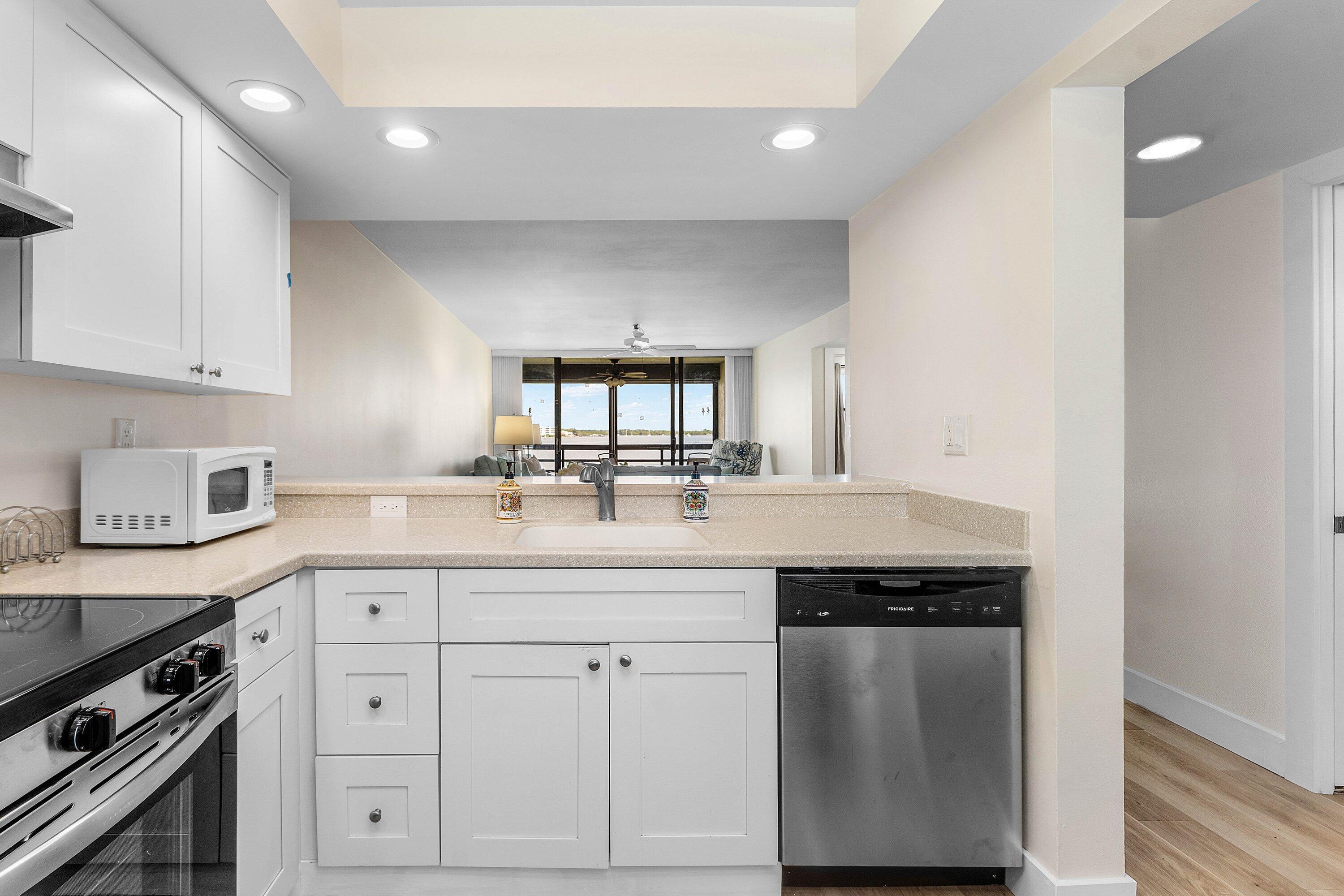 1950 SW Palm City Road 14203, Stuart, FL 34994, Stuart - Photo 4