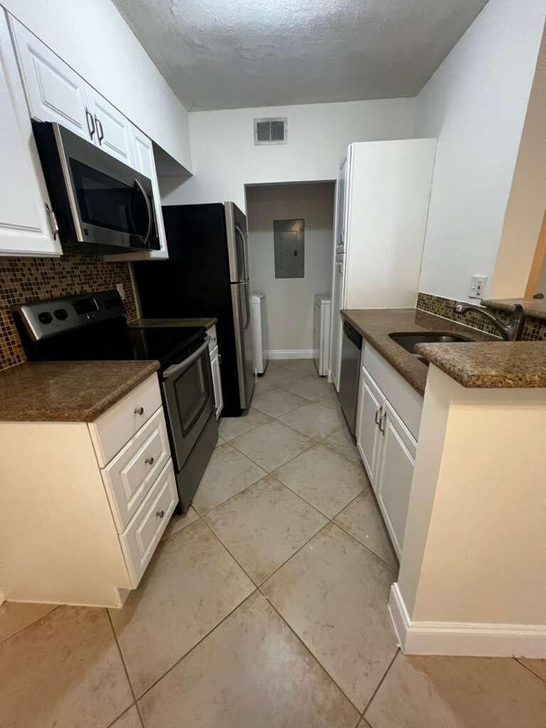 10354 Fox Trail Road S 1501, West Palm Beach, FL 33411, West Palm Beach