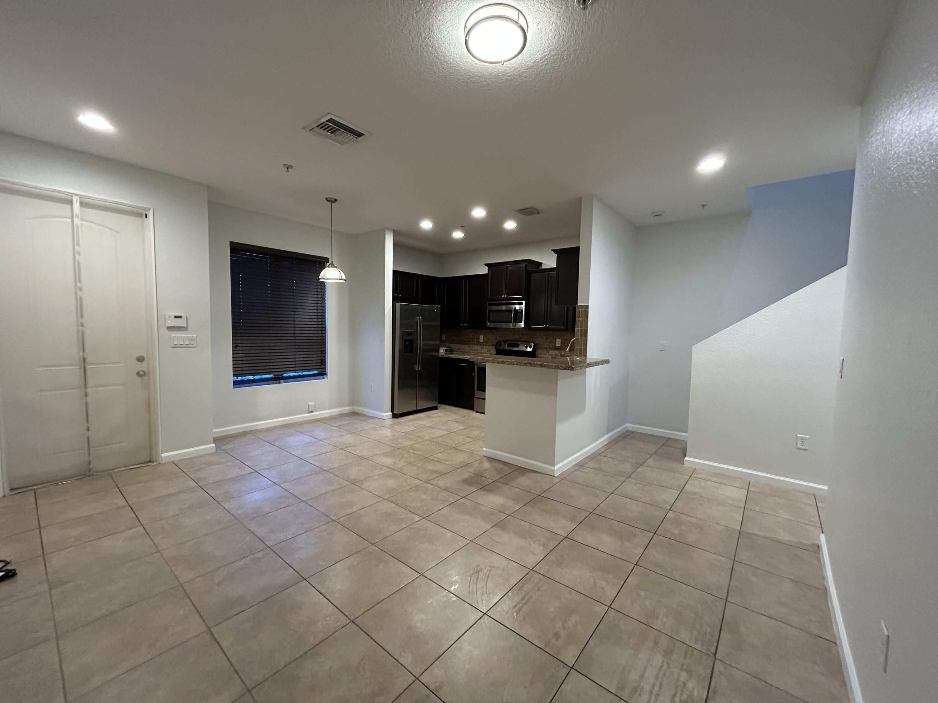 712 SW 2nd Terrace, Pompano Beach, FL 33060, Pompano Beach - Photo 3