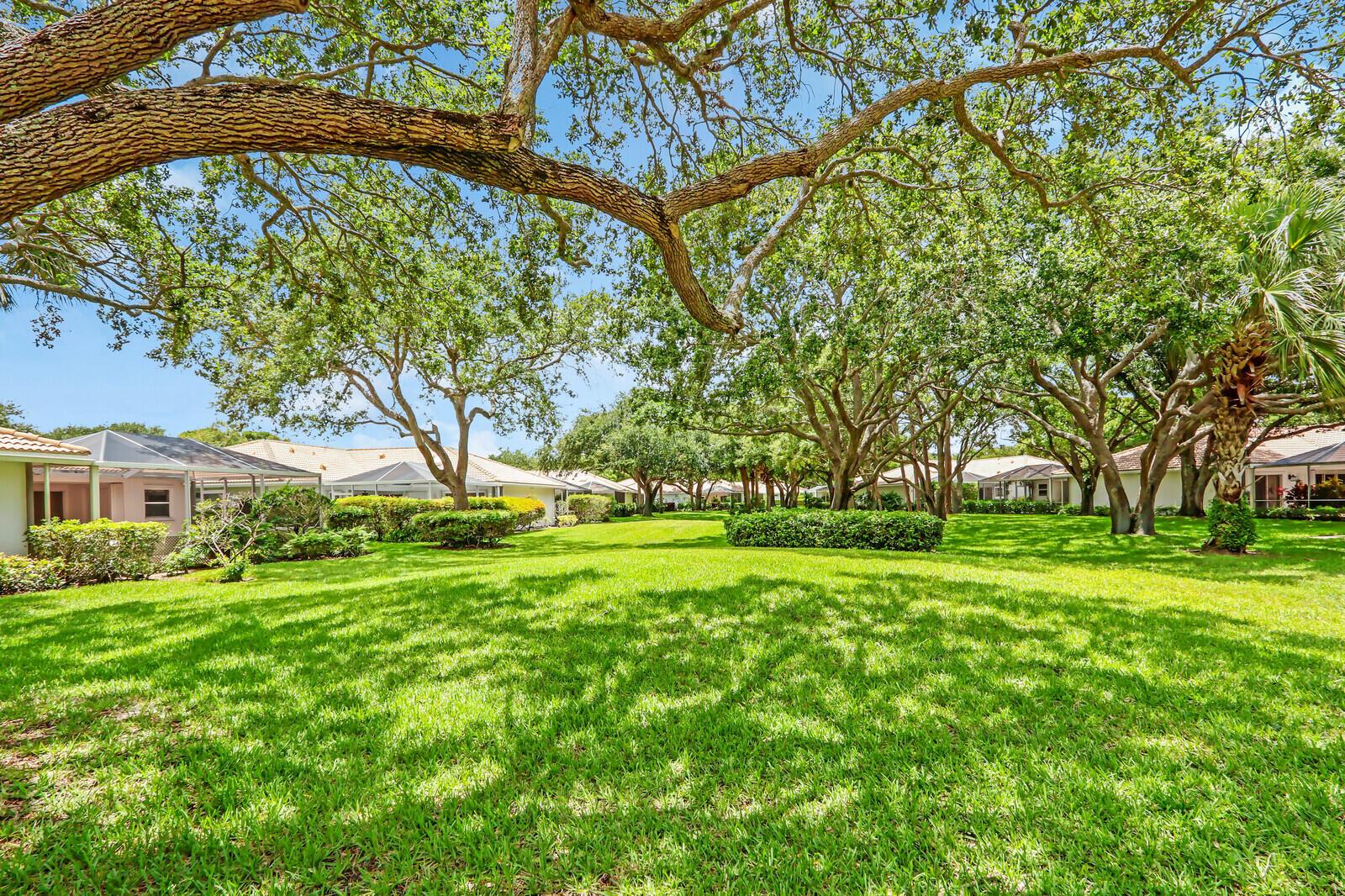 7904 Chapman Oak Court, Palm Beach Gardens, FL 33410, Palm Beach Gardens - Photo 2