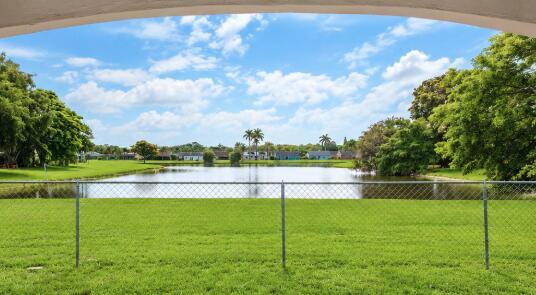 5223 W Canal Cir Circle W, Lake Worth, FL 33467, Lake Worth - Photo 3