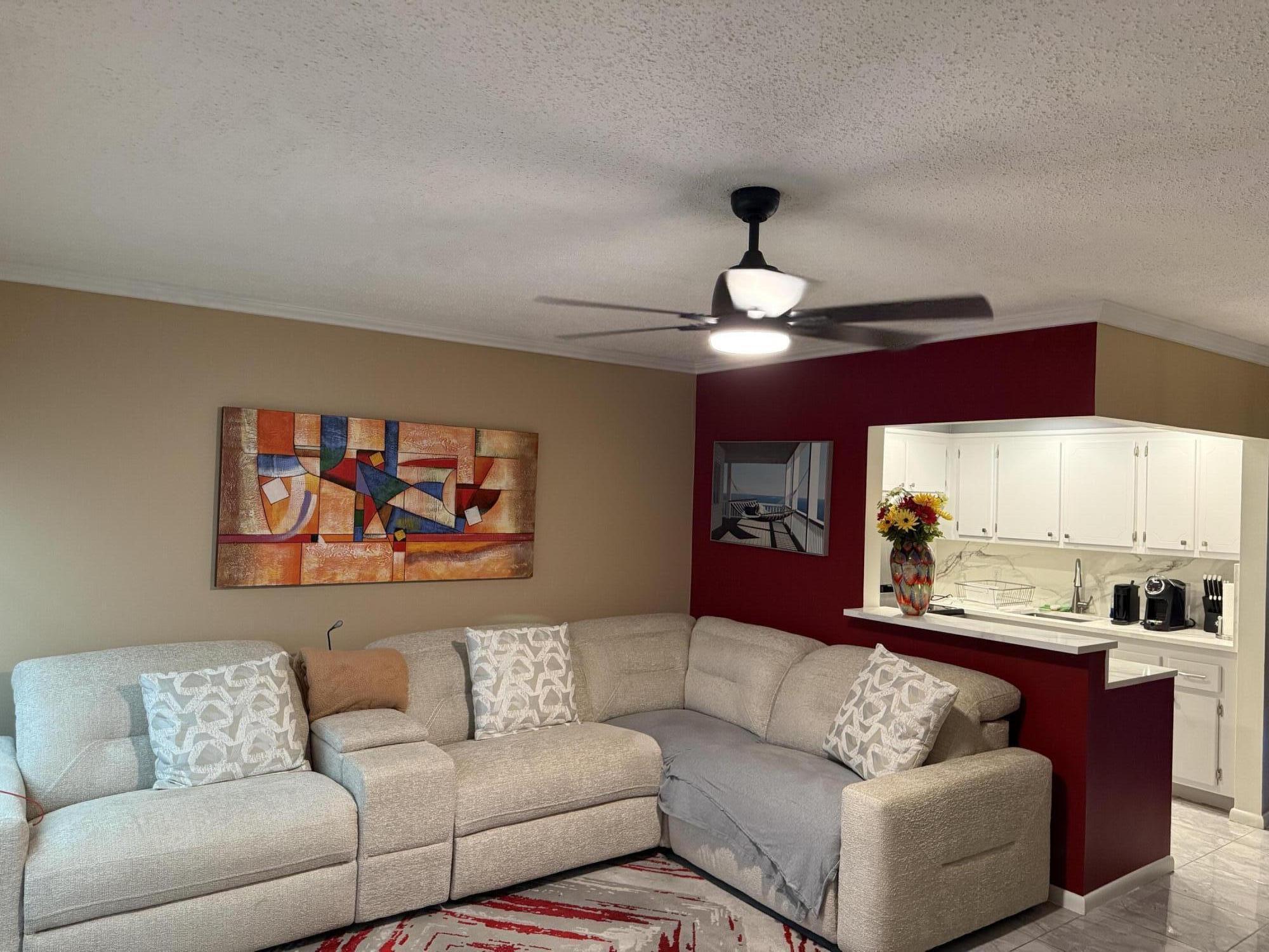 362 Oakridge T, Deerfield Beach, FL 33442, Deerfield Beach - Photo 3
