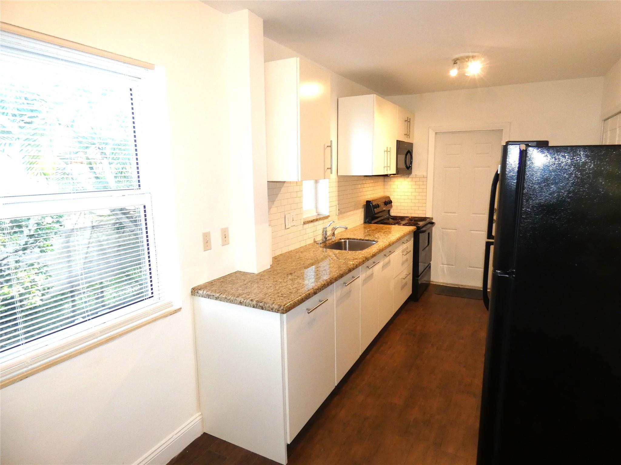 1528 NW 1st Avenue, Fort Lauderdale, FL 33311, Fort Lauderdale - Photo 5