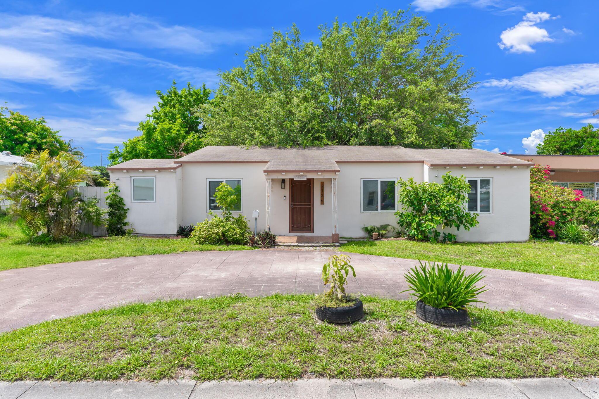 2126 Washington Street, Hollywood, FL 33020, Hollywood