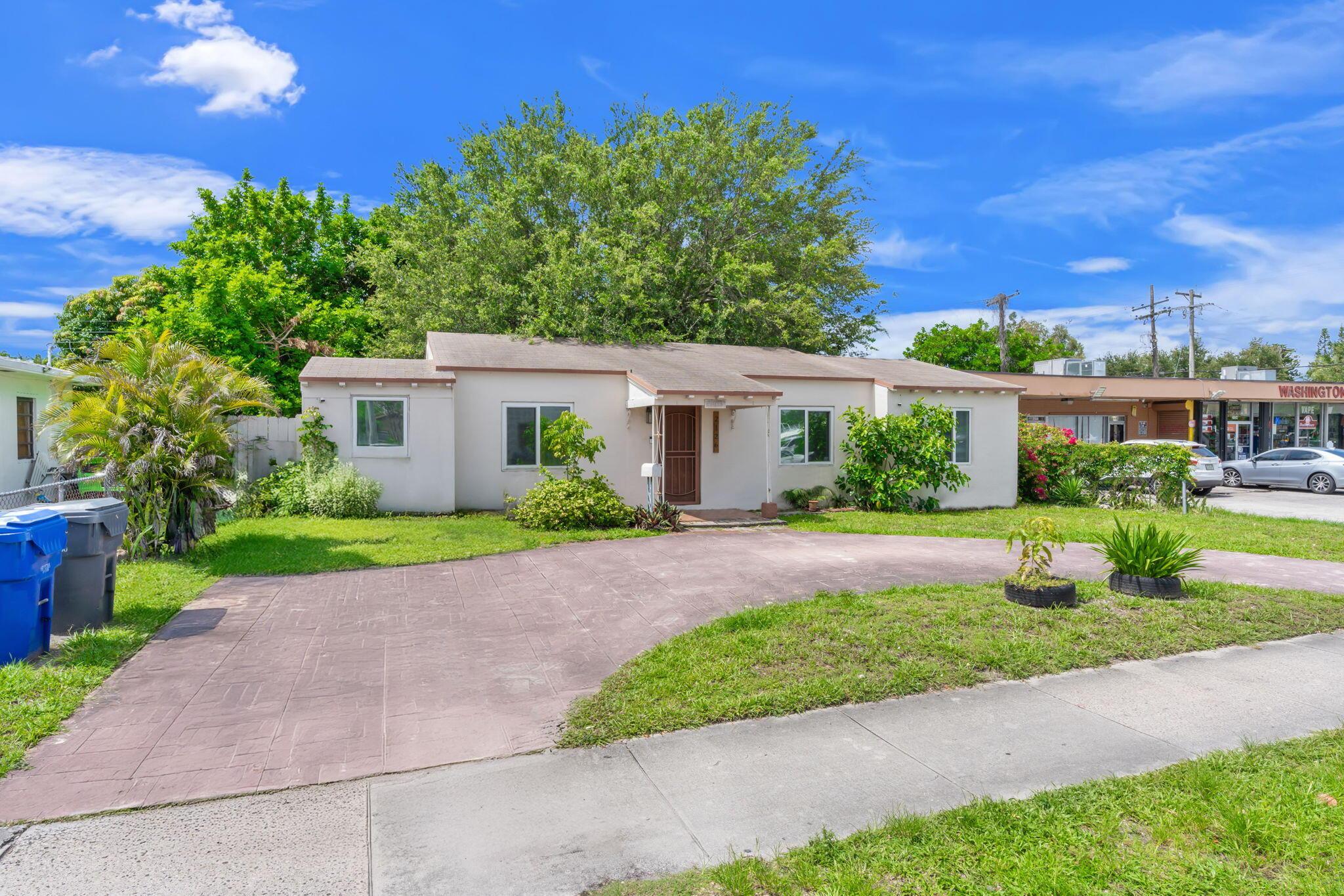 2126 Washington Street, Hollywood, FL 33020, Hollywood - Photo 2