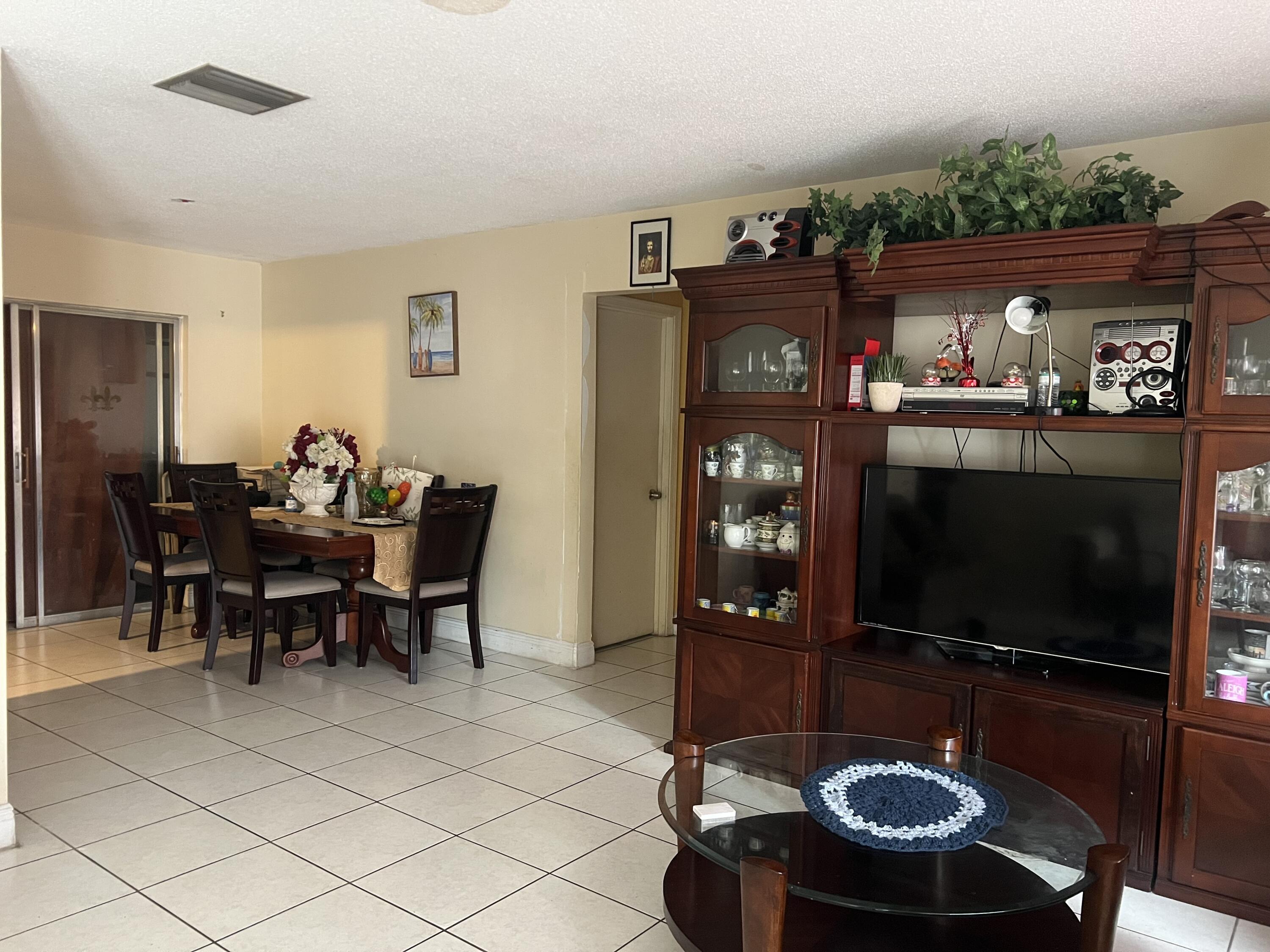 6100 NW 73rd Terrace, Tamarac, FL 33321, Tamarac - Photo 5
