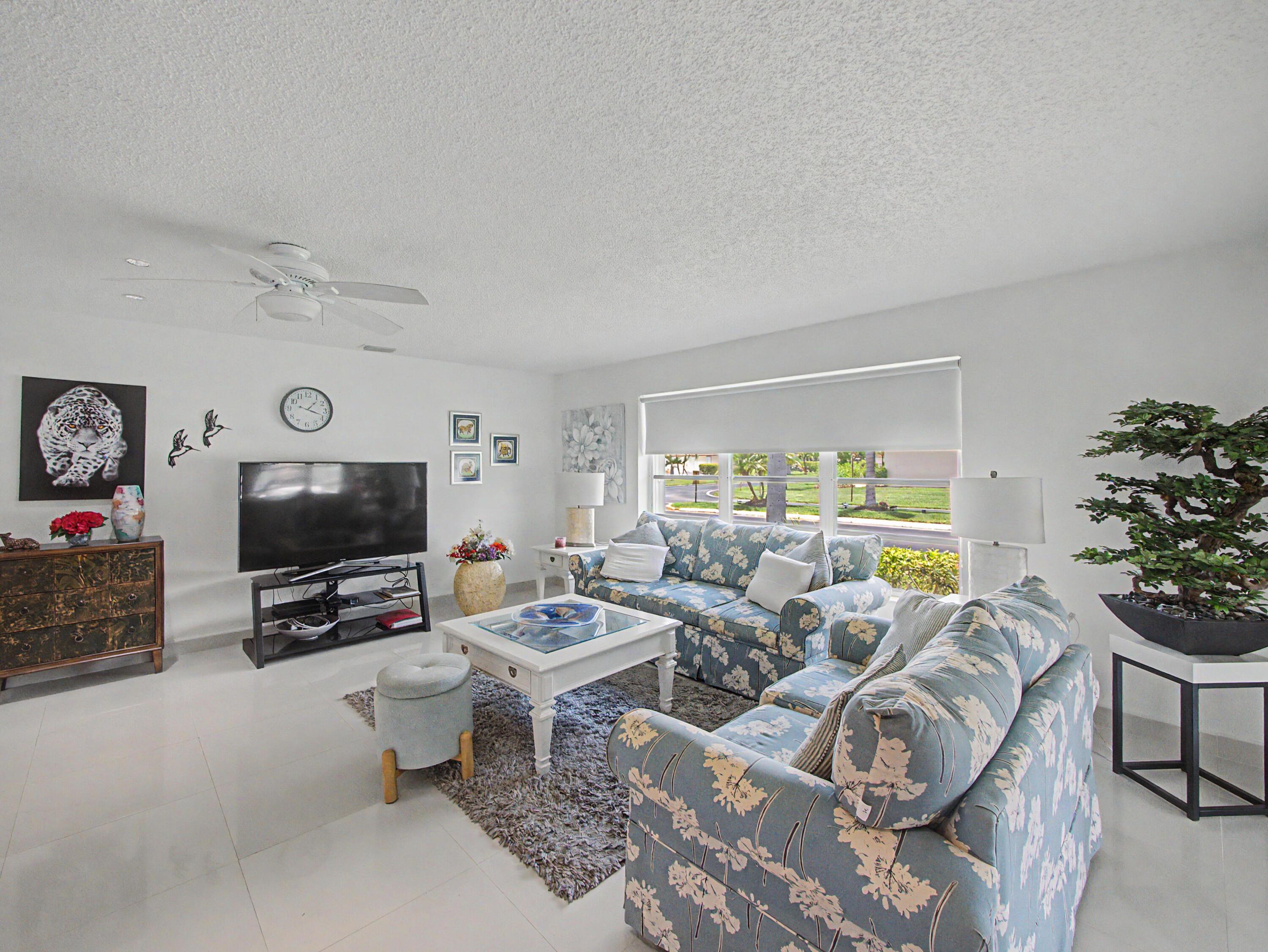 4580 NW 3rd Street D, Delray Beach, FL 33445, Delray Beach - Photo 2