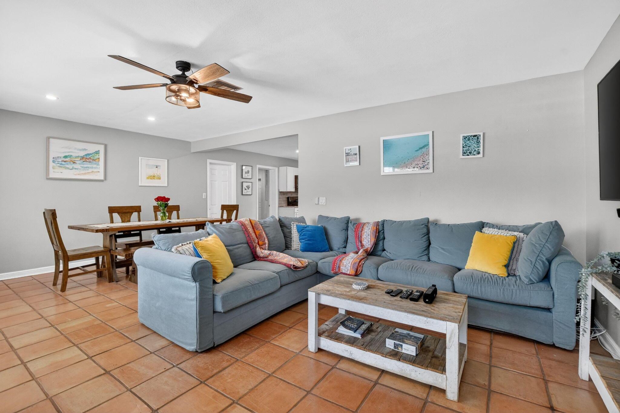721 NE 8th Avenue, Boynton Beach, FL 33435, Boynton Beach - Photo 3