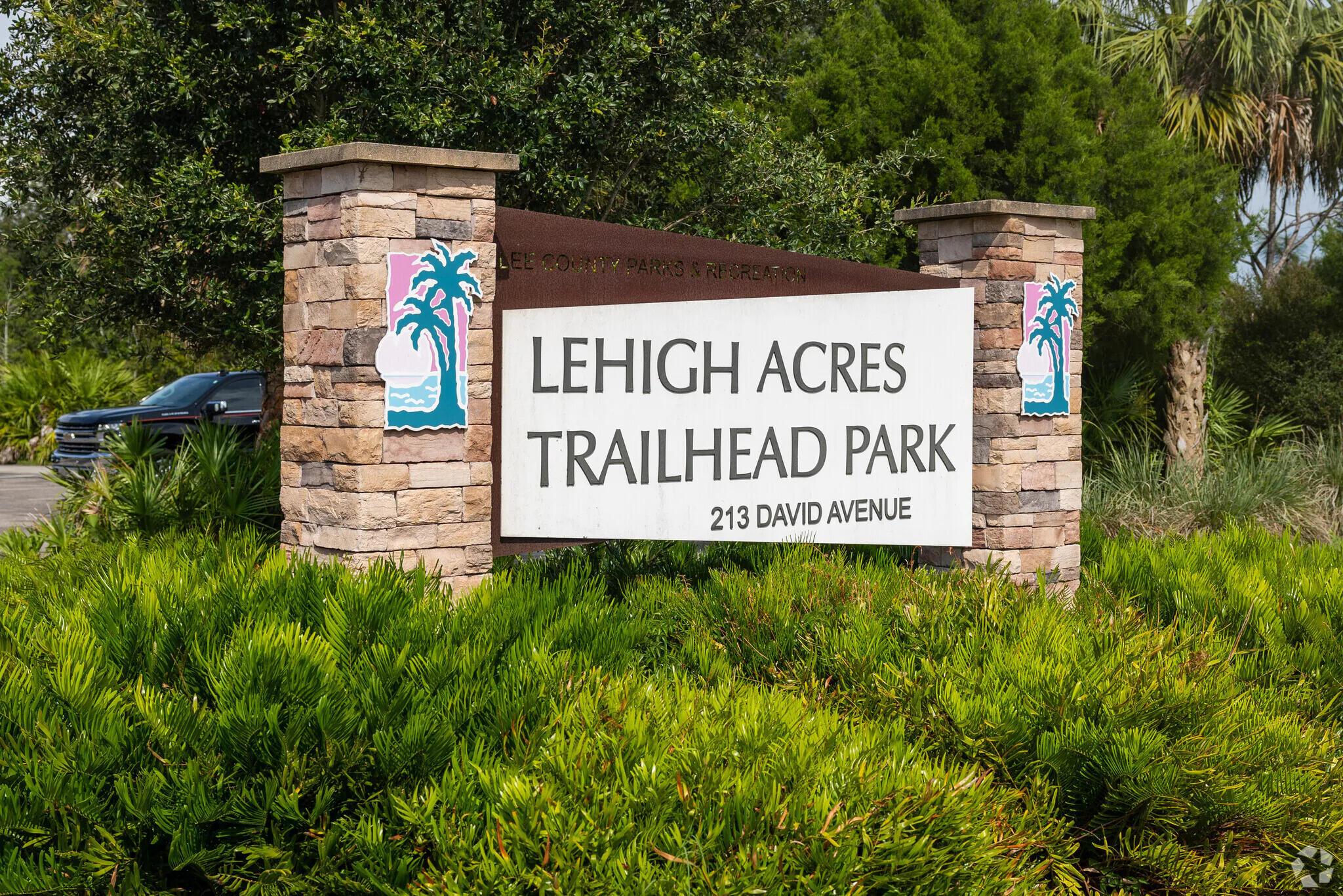 1246 Cordoba Street E, Lehigh Acres, FL 33974, Lehigh Acres - Photo 4