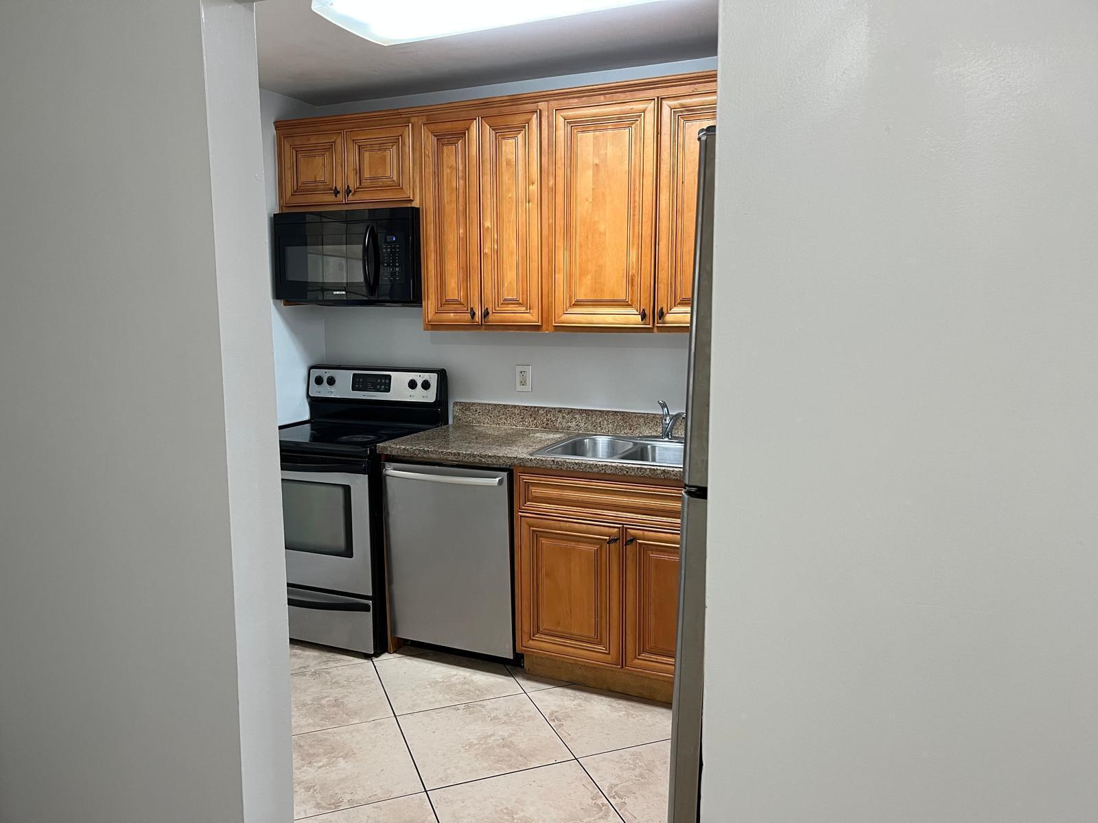 201 NW 177th Street B-206, Miami Gardens, FL 33169, Miami Gardens - Photo 5