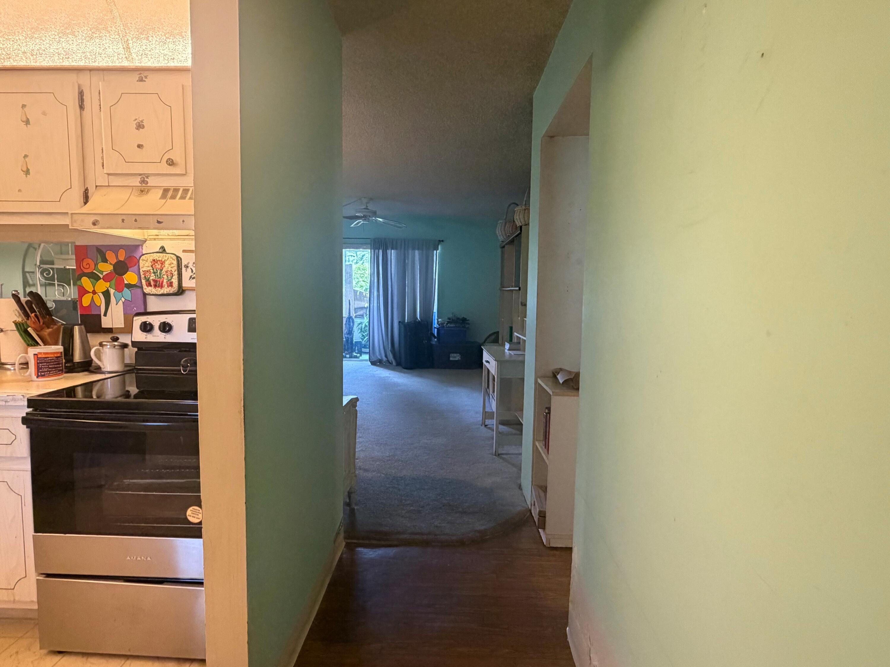 2687 N Garden Dr Drive N 103, Lake Worth, FL 33461, Lake Worth - Photo 3