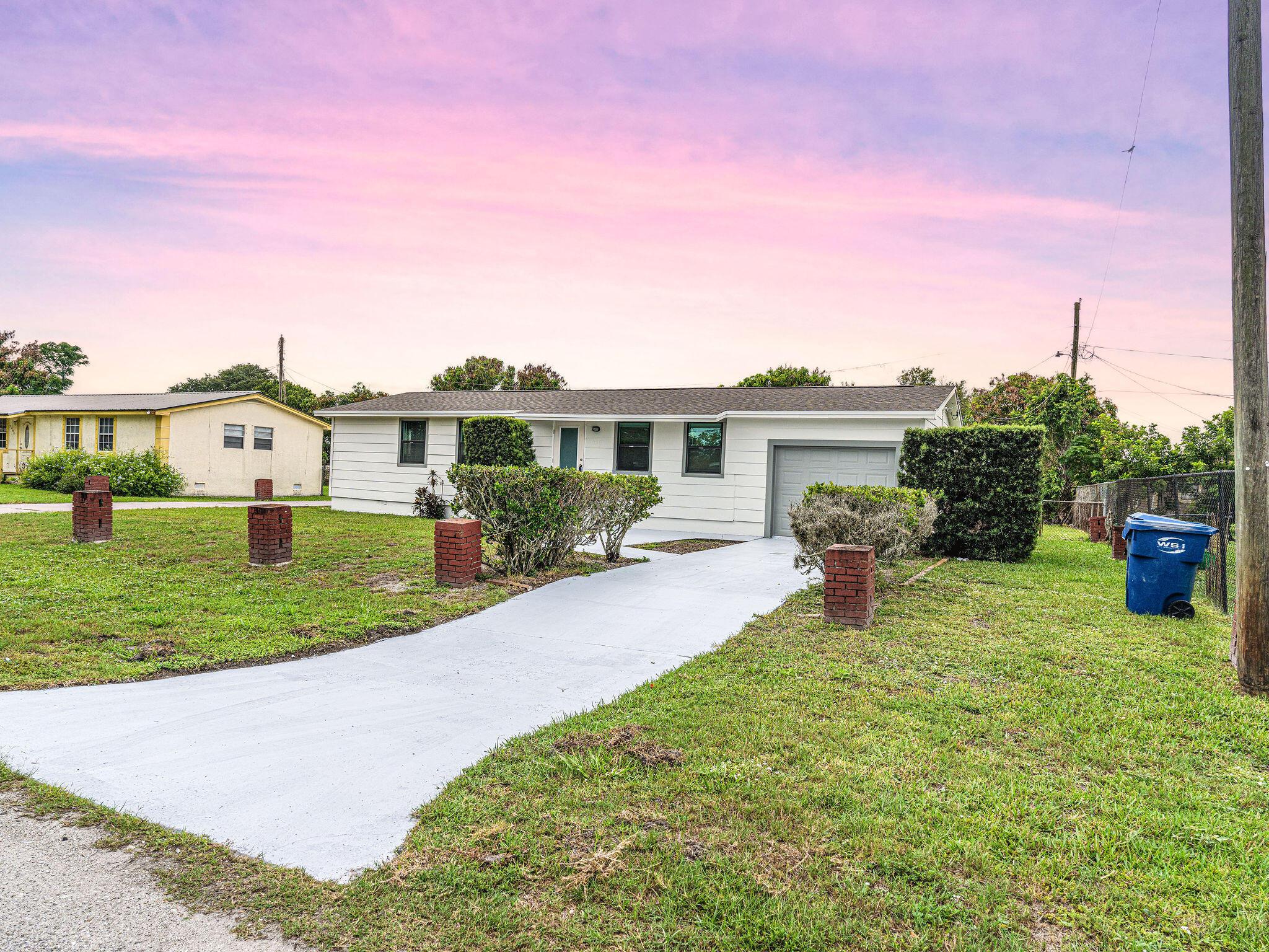 1028 Kentucky Avenue, Clewiston, FL 33440, Clewiston - Photo 2