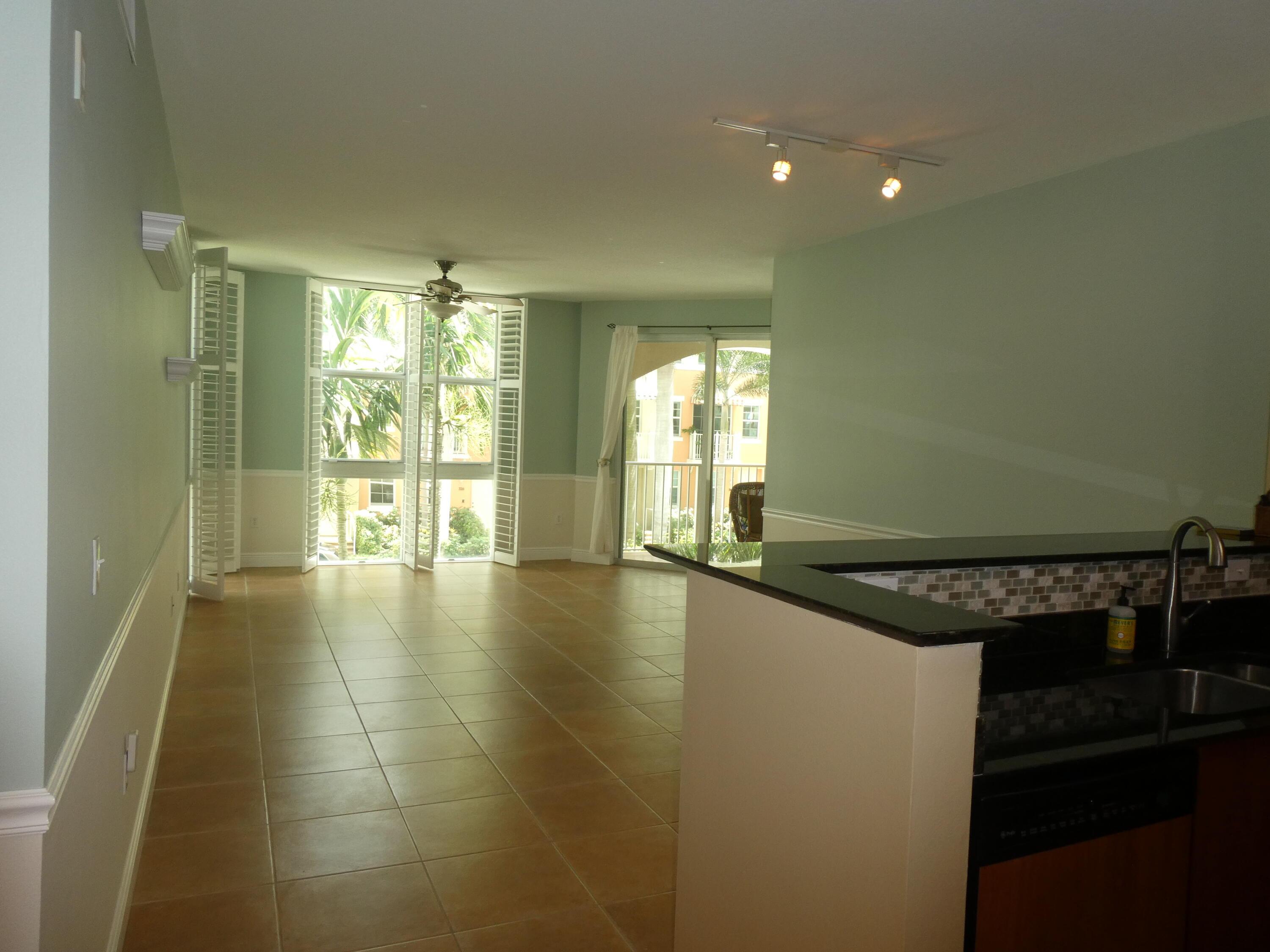 804 E Windward Way 211, Lantana, FL 33462, Lantana - Photo 2