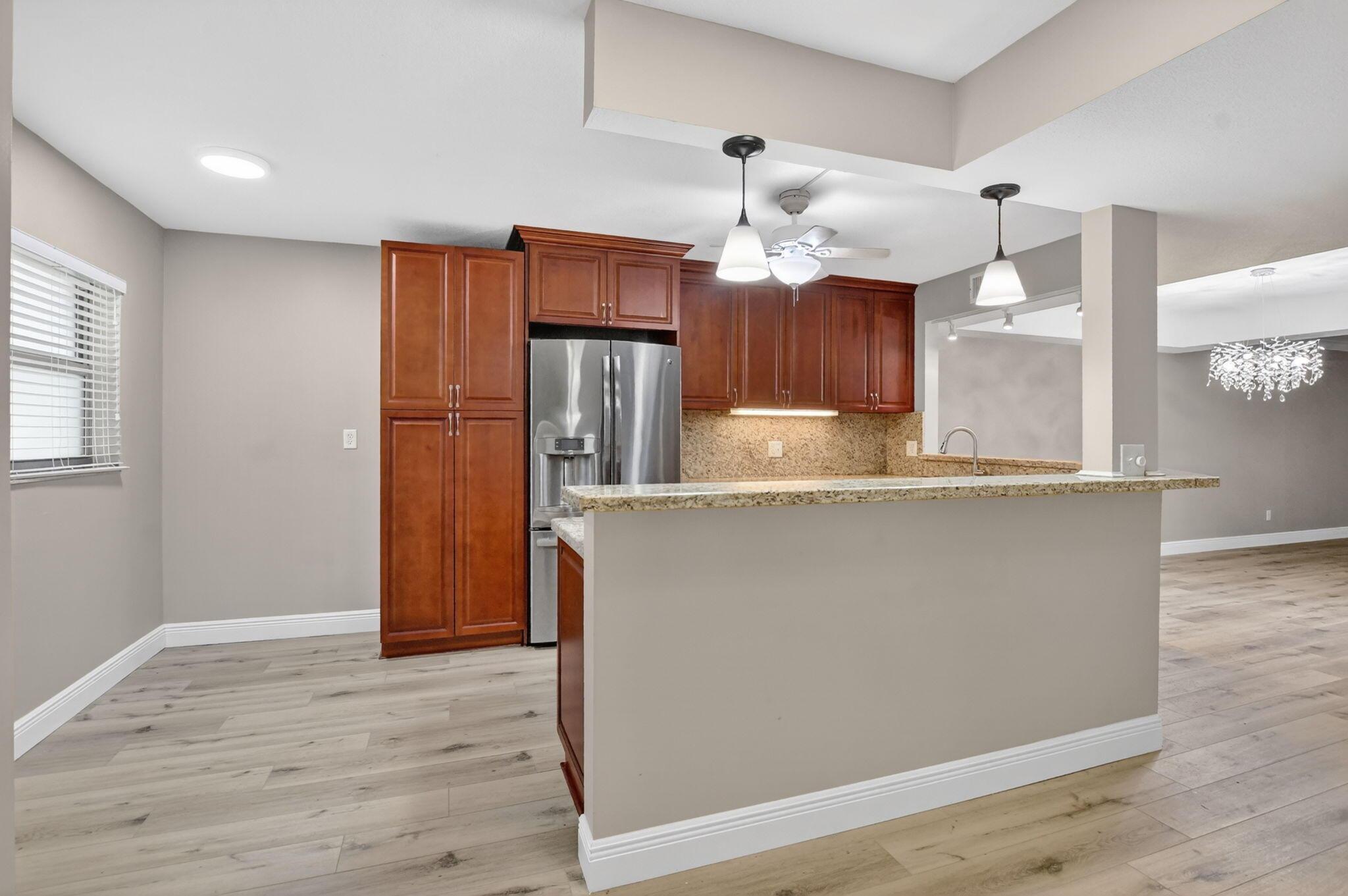 23305 N Barwood Ln Lane N 209, Boca Raton, FL 33428, Boca Raton - Photo 5