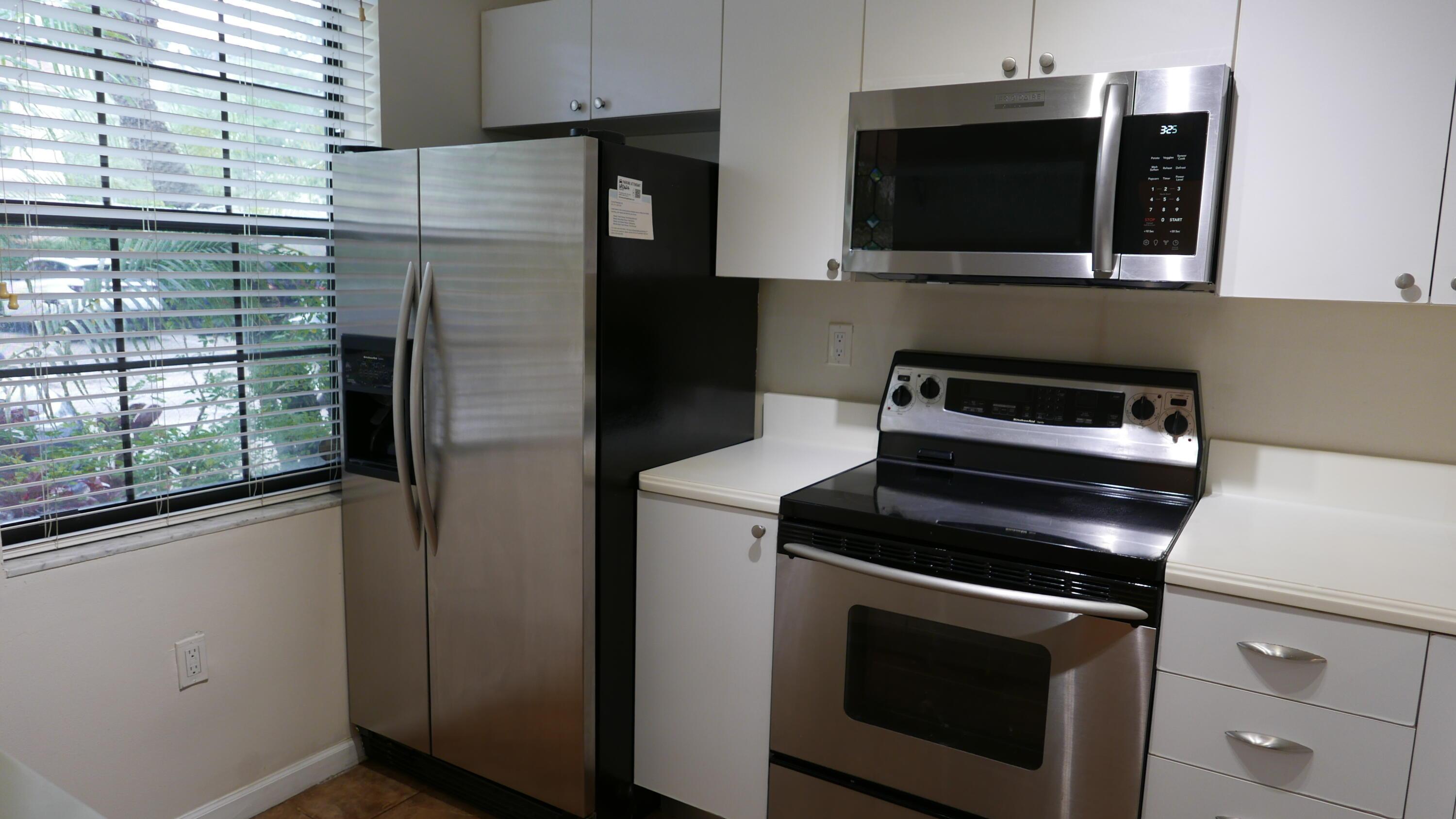 227 City View Drive, Fort Lauderdale, FL 33311, Fort Lauderdale - Photo 3