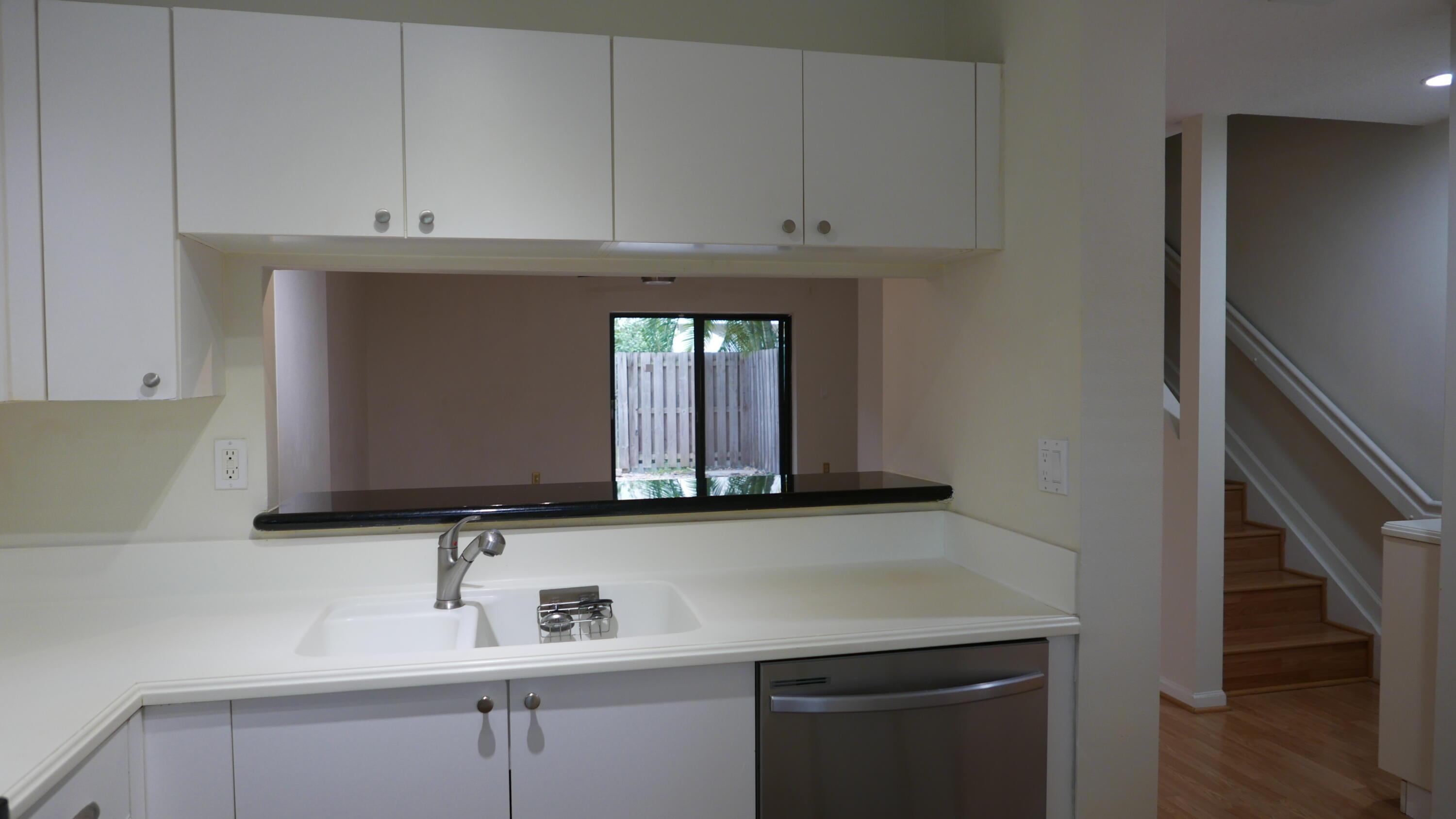 227 City View Drive, Fort Lauderdale, FL 33311, Fort Lauderdale - Photo 4