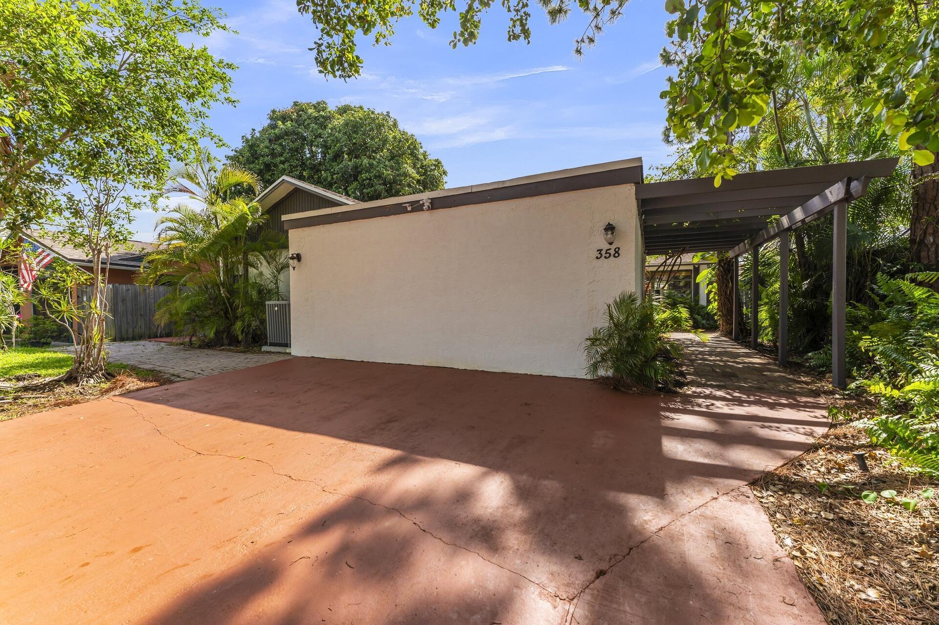 358 SW 32nd Terrace, Deerfield Beach, FL 33442, Deerfield Beach - Photo 4