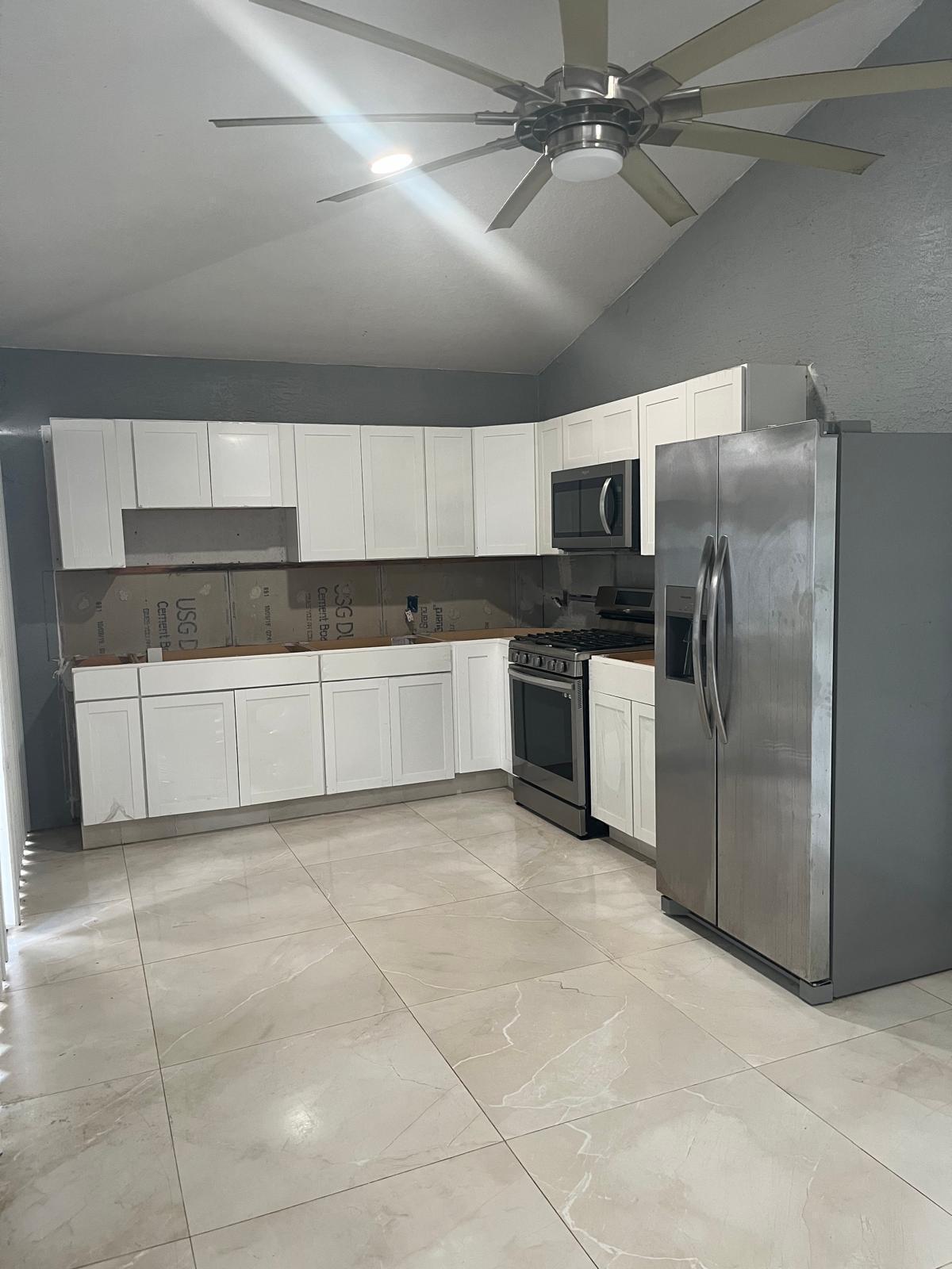 219 NW Biltmore Street, Port St. Lucie, FL 34983, Port St. Lucie - Photo 4