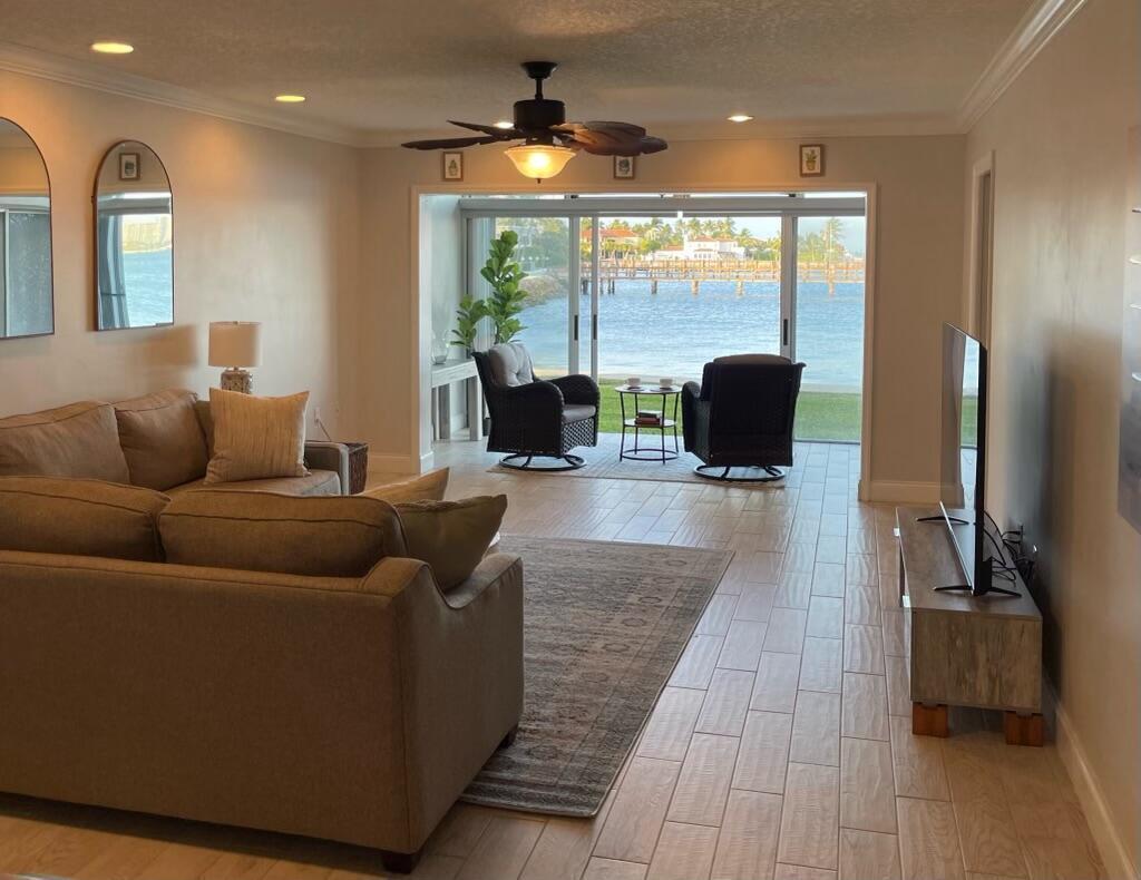 410 Wilma Circle 103, Riviera Beach, FL 33404, Riviera Beach - Photo 5