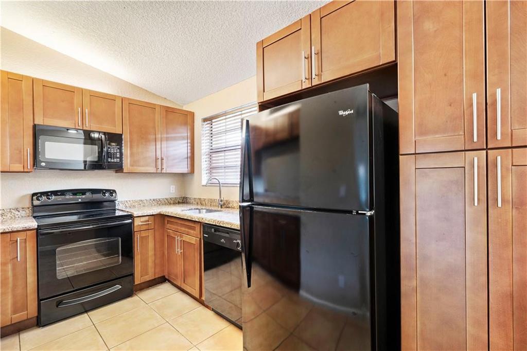 912 Congressional Way, Deerfield Beach, FL 33442, Deerfield Beach - Photo 4