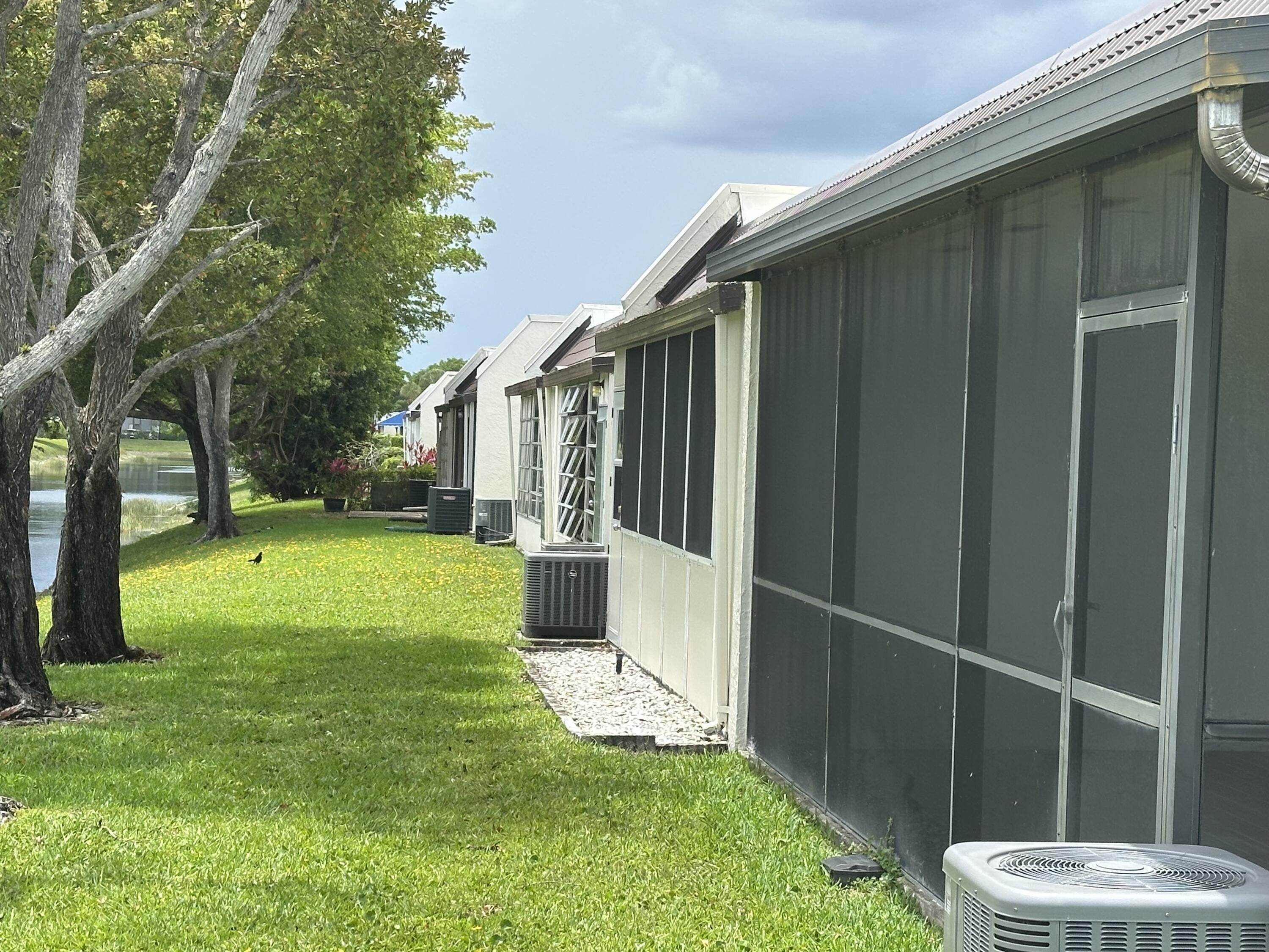 100 Lake Rebecca Drive, West Palm Beach, FL 33411, West Palm Beach - Photo 4