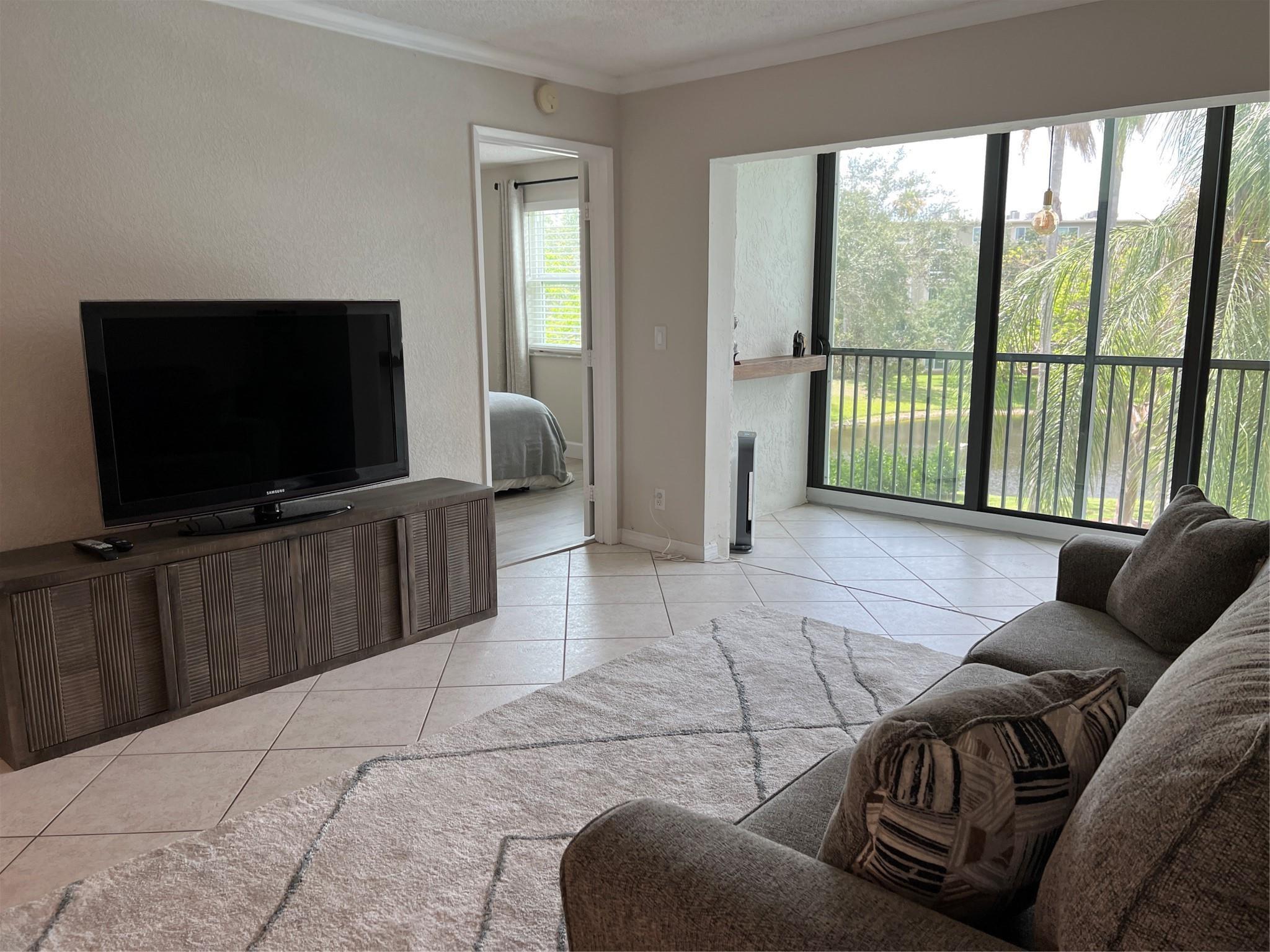 2220 N Cypress Bend Drive 301, Pompano Beach, FL 33069, Pompano Beach