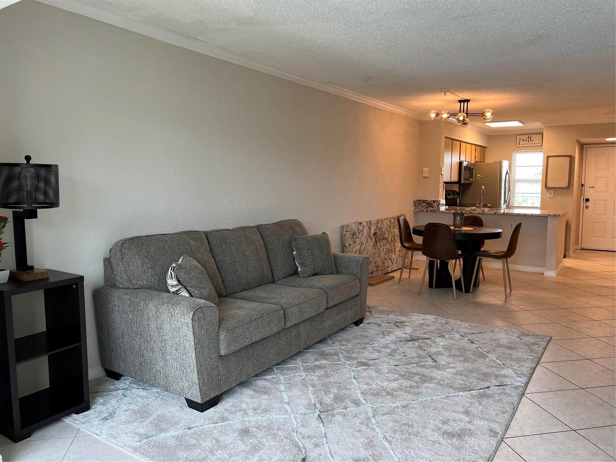 2220 N Cypress Bend Drive 301, Pompano Beach, FL 33069, Pompano Beach - Photo 2