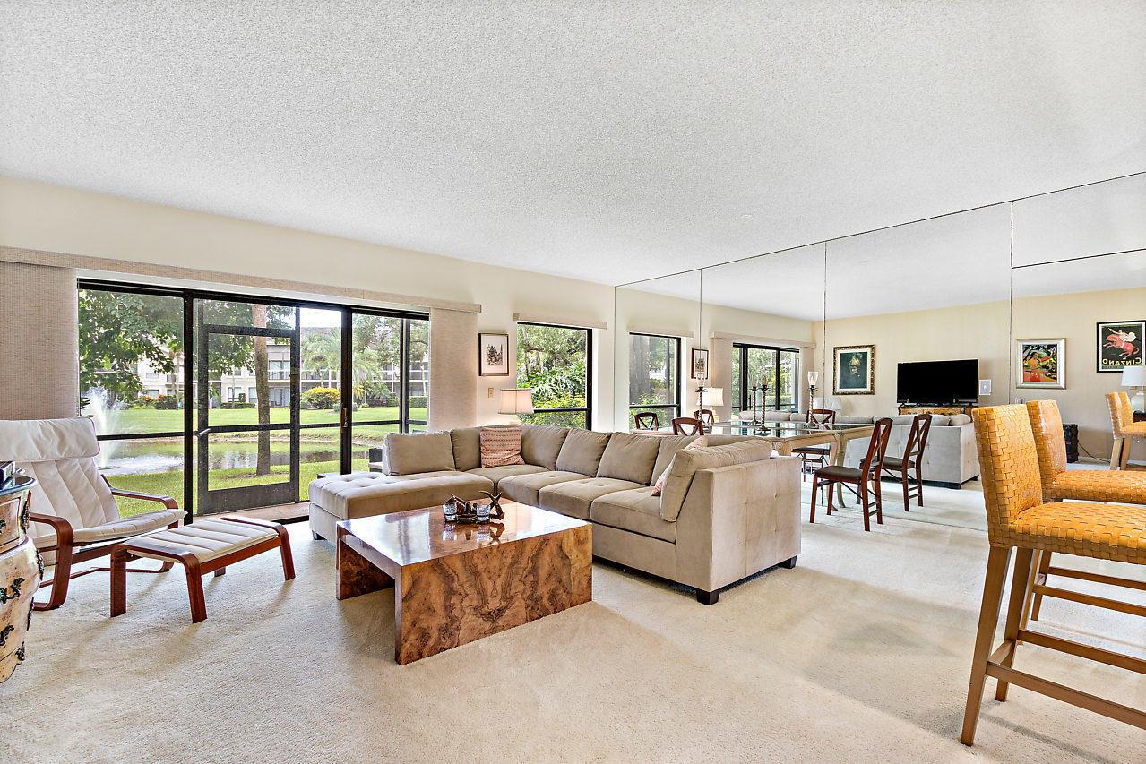 11863 Wimbledon Circle 426, Wellington, FL 33414, Wellington
