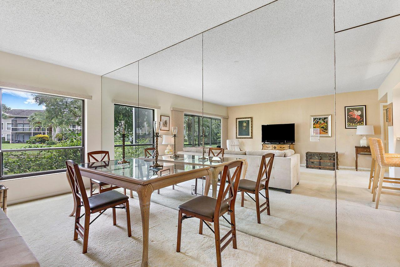 11863 Wimbledon Circle 426, Wellington, FL 33414, Wellington - Photo 3