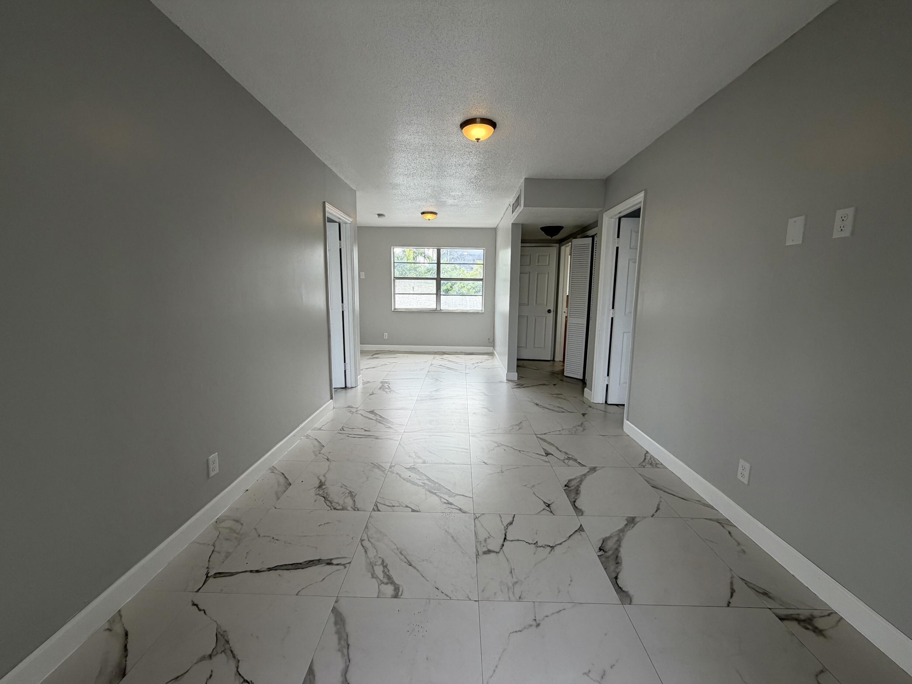 915 NE 8th Street 202, Hallandale Beach, FL 33009, Hallandale Beach