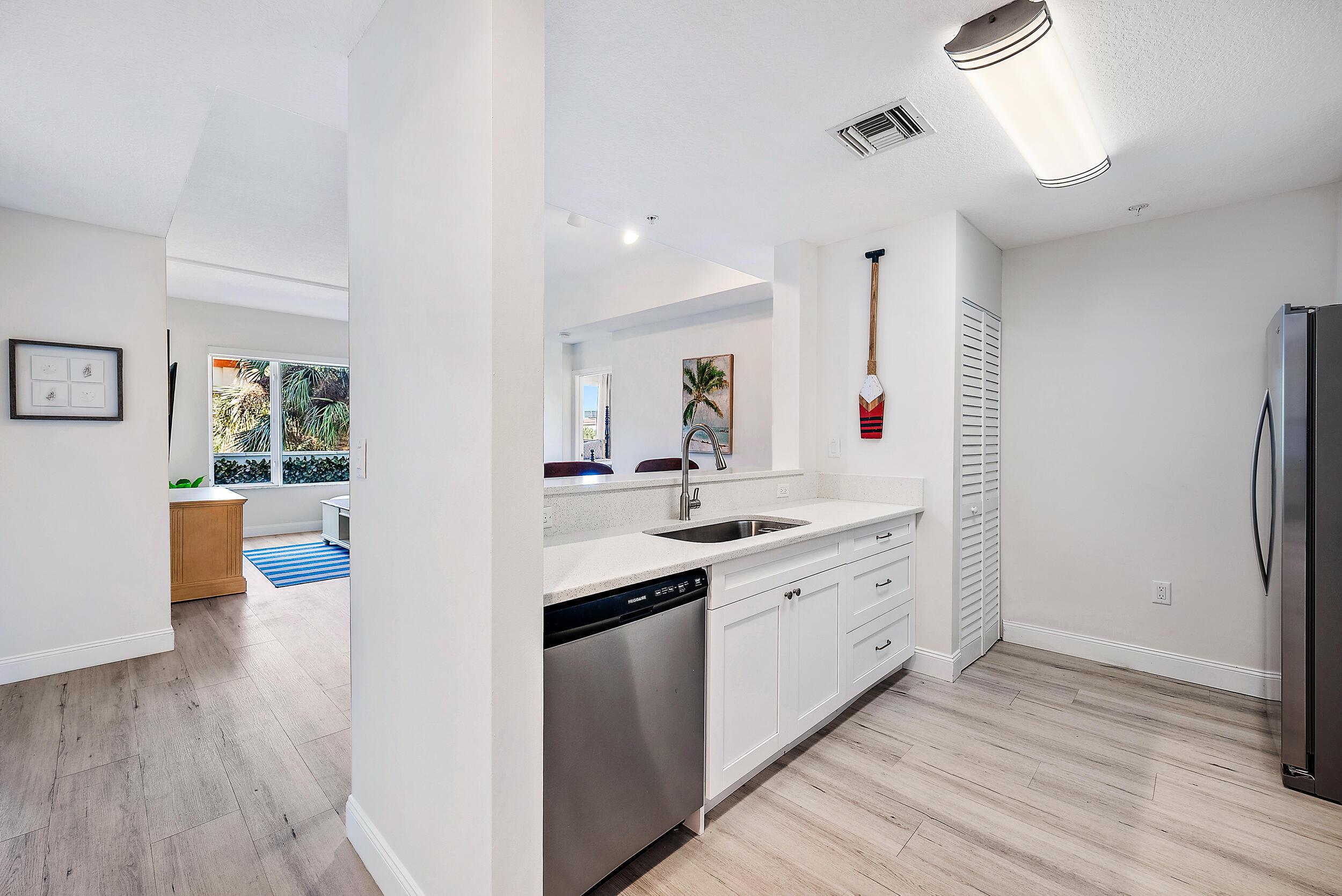 1203 Town Center Drive 201, Jupiter, FL 33458, Jupiter - Photo 3