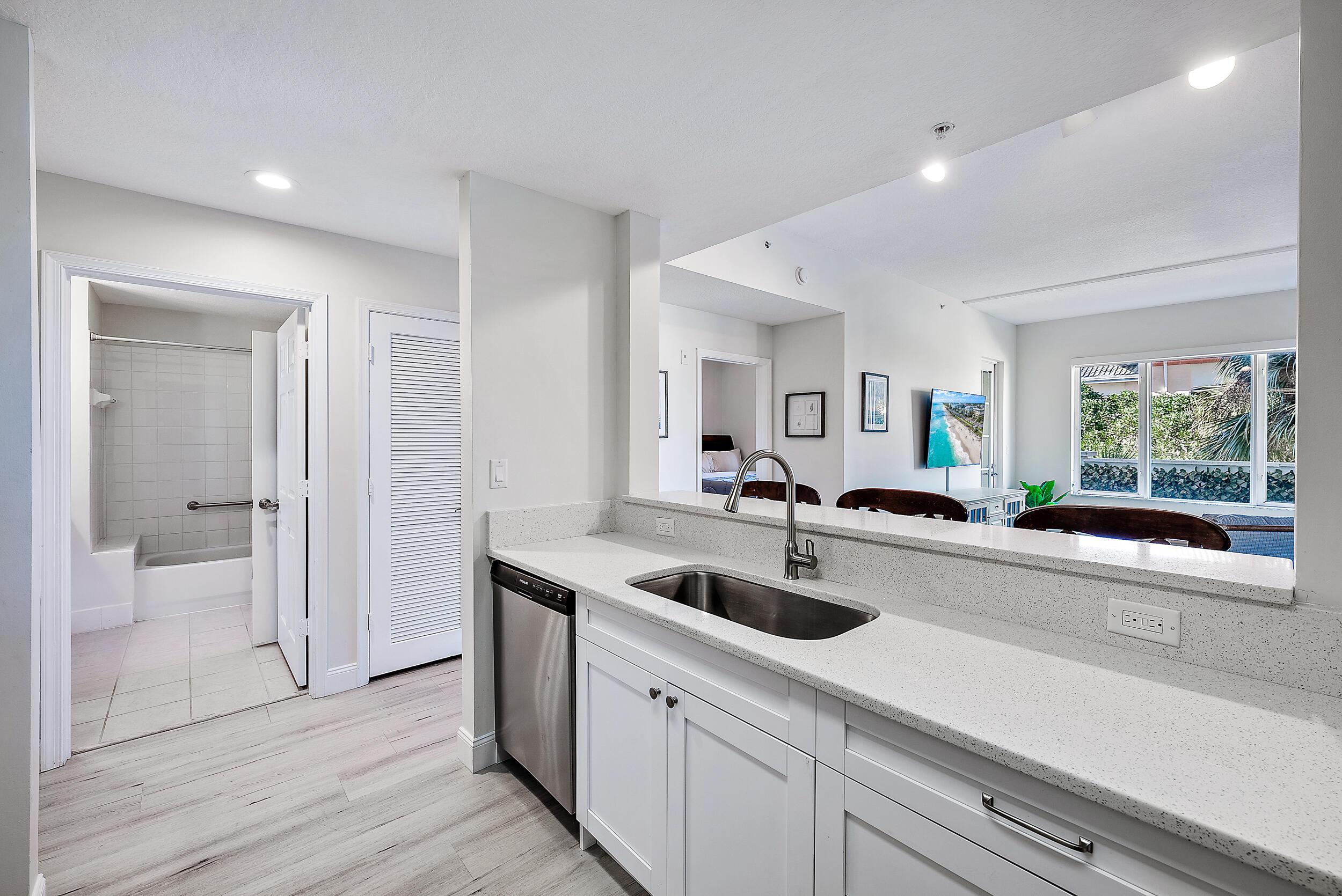 1203 Town Center Drive 201, Jupiter, FL 33458, Jupiter - Photo 5