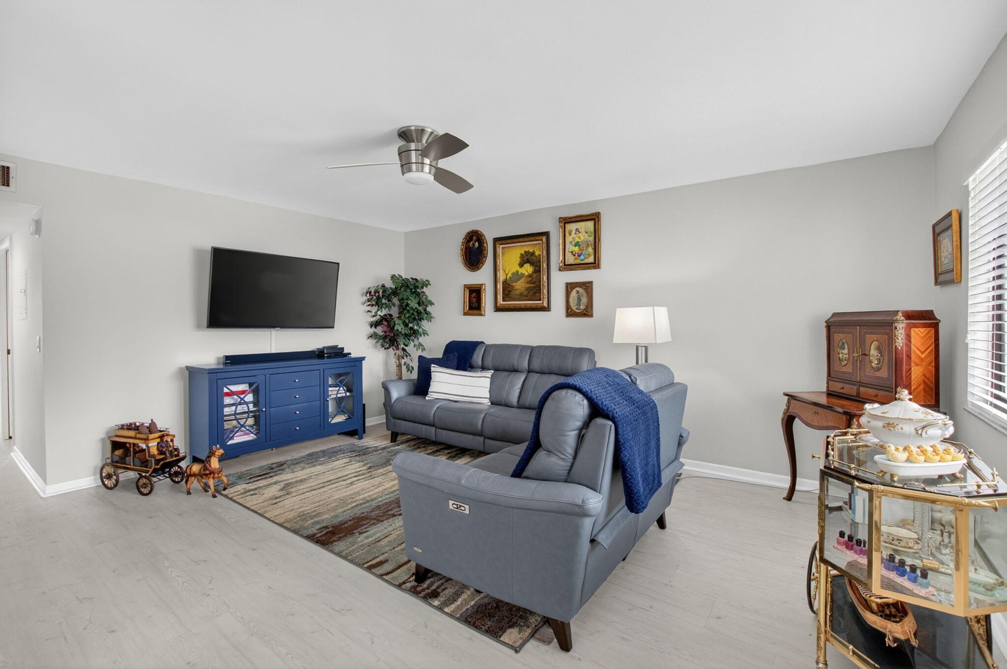 15054 Ashland Way 82, Delray Beach, FL 33484, Delray Beach - Photo 5