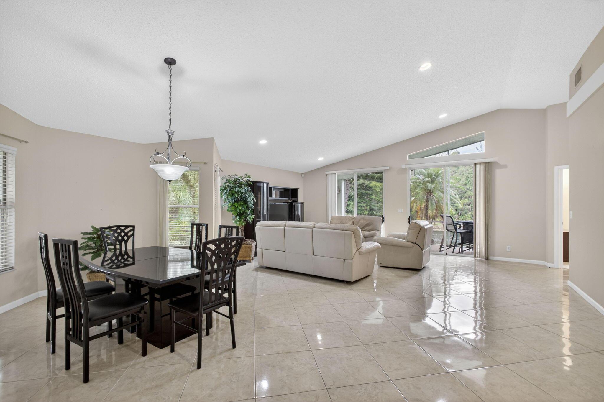 2860 Waters Edge Circle, Greenacres, FL 33413, Greenacres - Photo 5