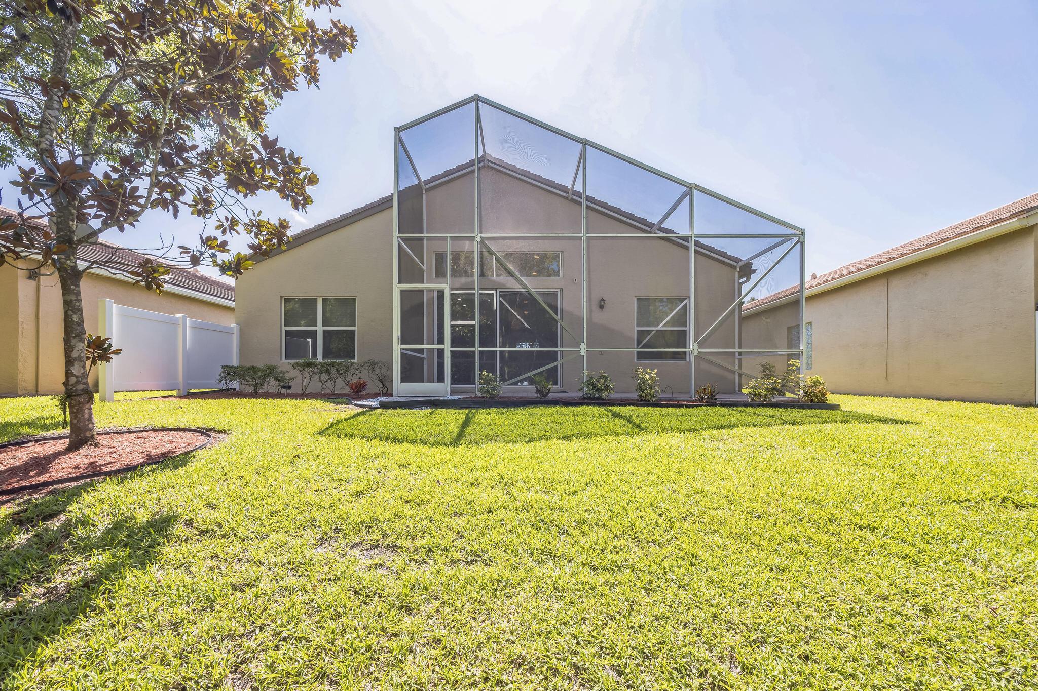 5780 Saddle Trail Lane, Lake Worth, FL 33449, Lake Worth - Photo 2
