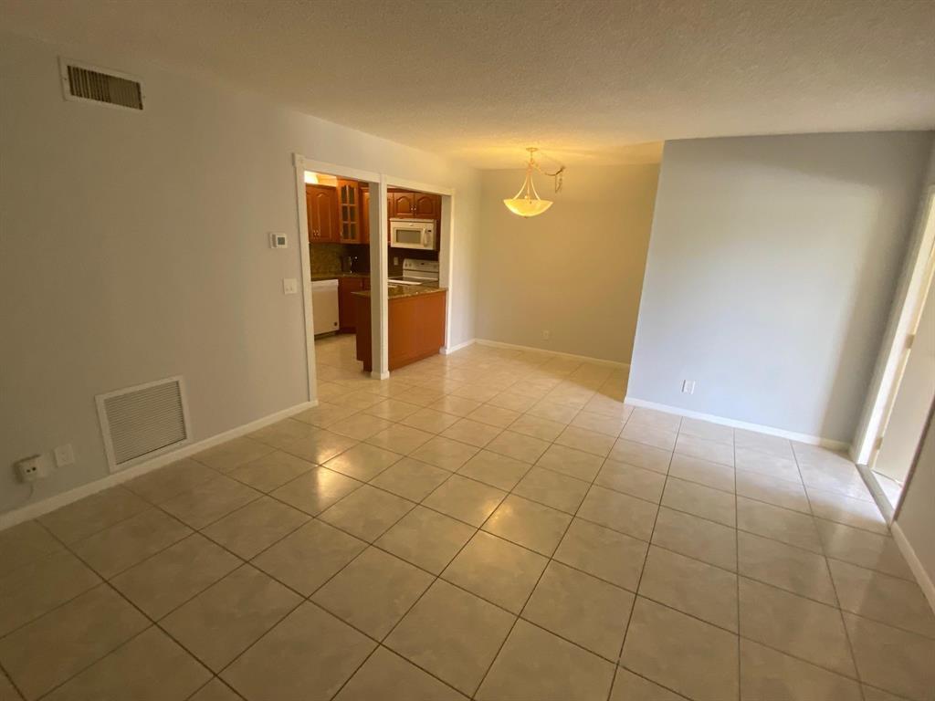 4681 Sable Pine Circle A1, West Palm Beach, FL 33417, West Palm Beach - Photo 2