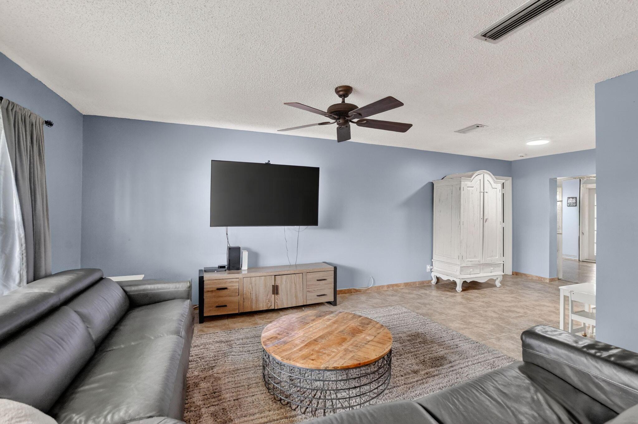 1140 NW 49th Street, Deerfield Beach, FL 33064, Deerfield Beach - Photo 5