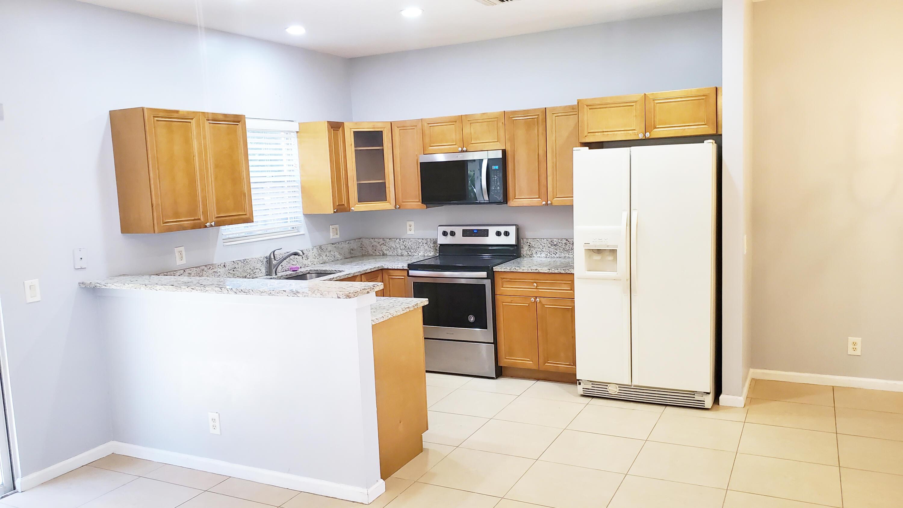 132 Baldwin Boulevard, Greenacres, FL 33463, Greenacres - Photo 3