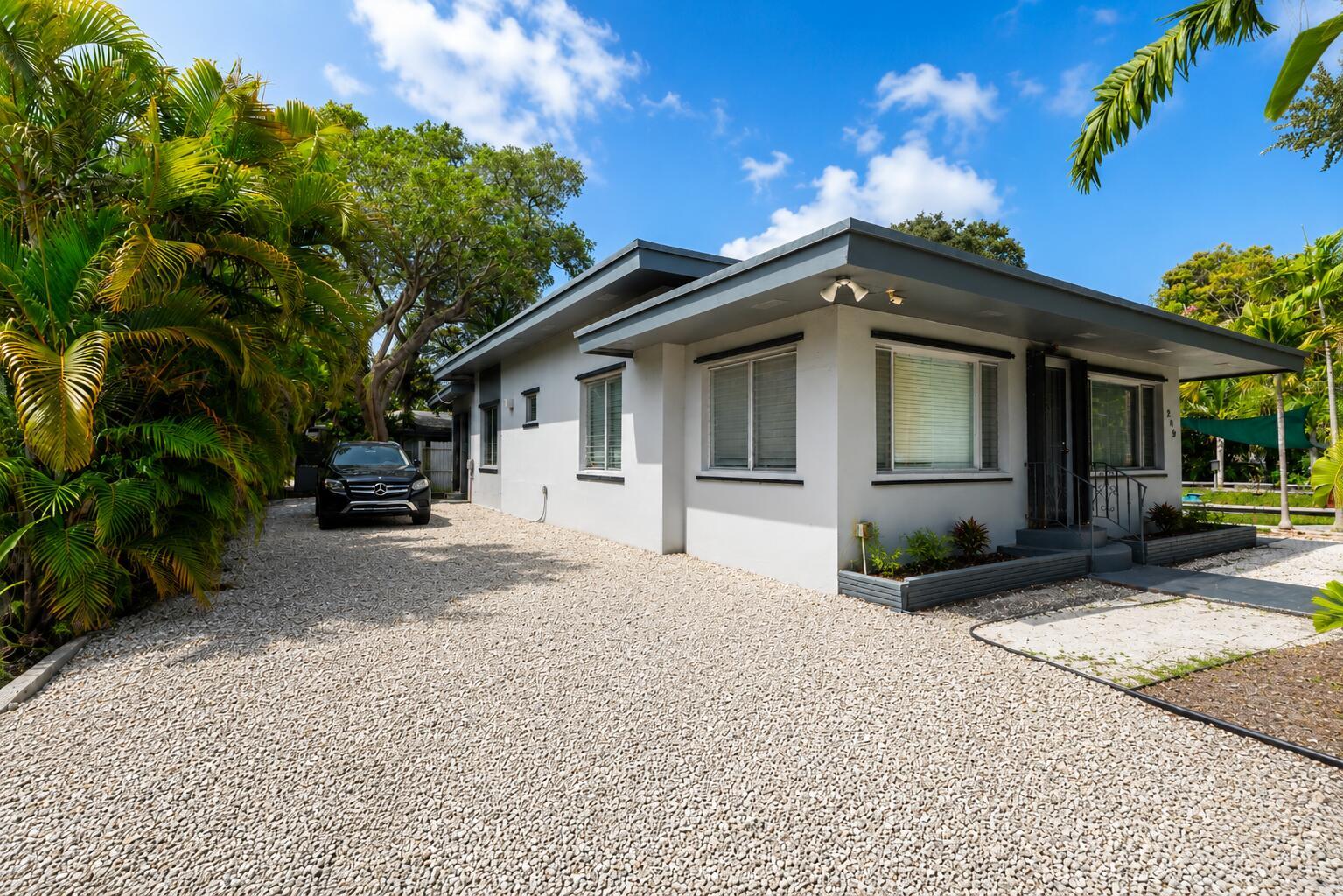 249 SW 14th Street 1-4, Dania Beach, FL 33004, Dania Beach - Photo 2