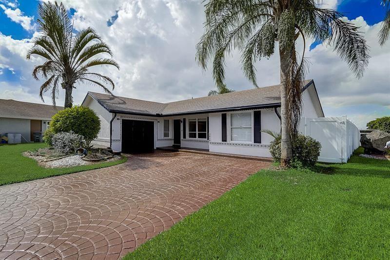 9387 Richmond Circle, Boca Raton, FL 33434, Boca Raton - Photo 2
