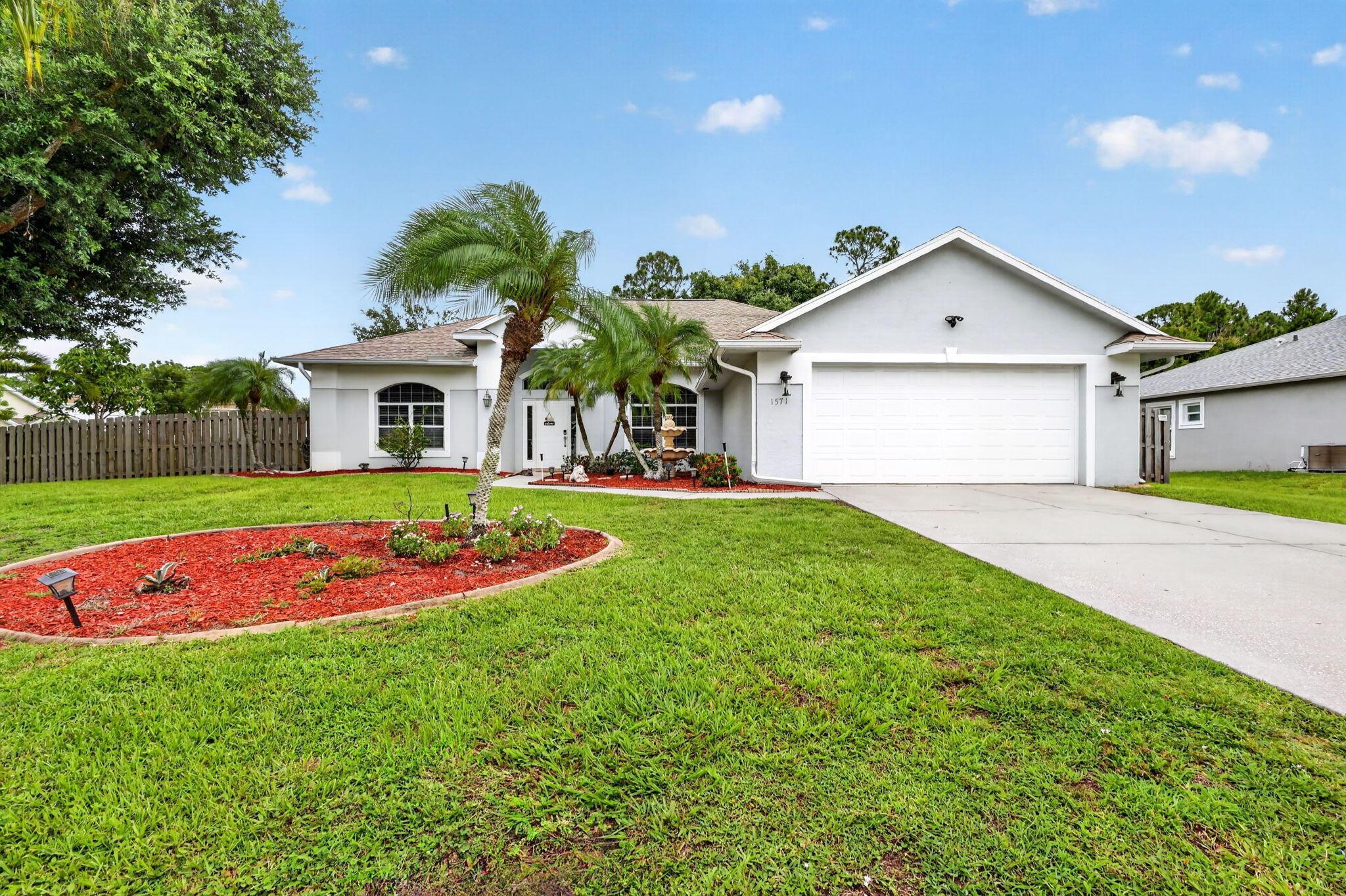 1571 SW Hunnicut Avenue, Port St. Lucie, FL 34953, Port St. Lucie - Photo 2